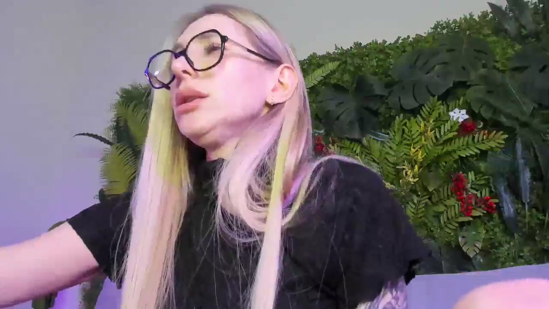 Gallery image thumbnail from Horny_Blond's myfreecams stream on, 02/01/2026, 11:12 image 17 of 20