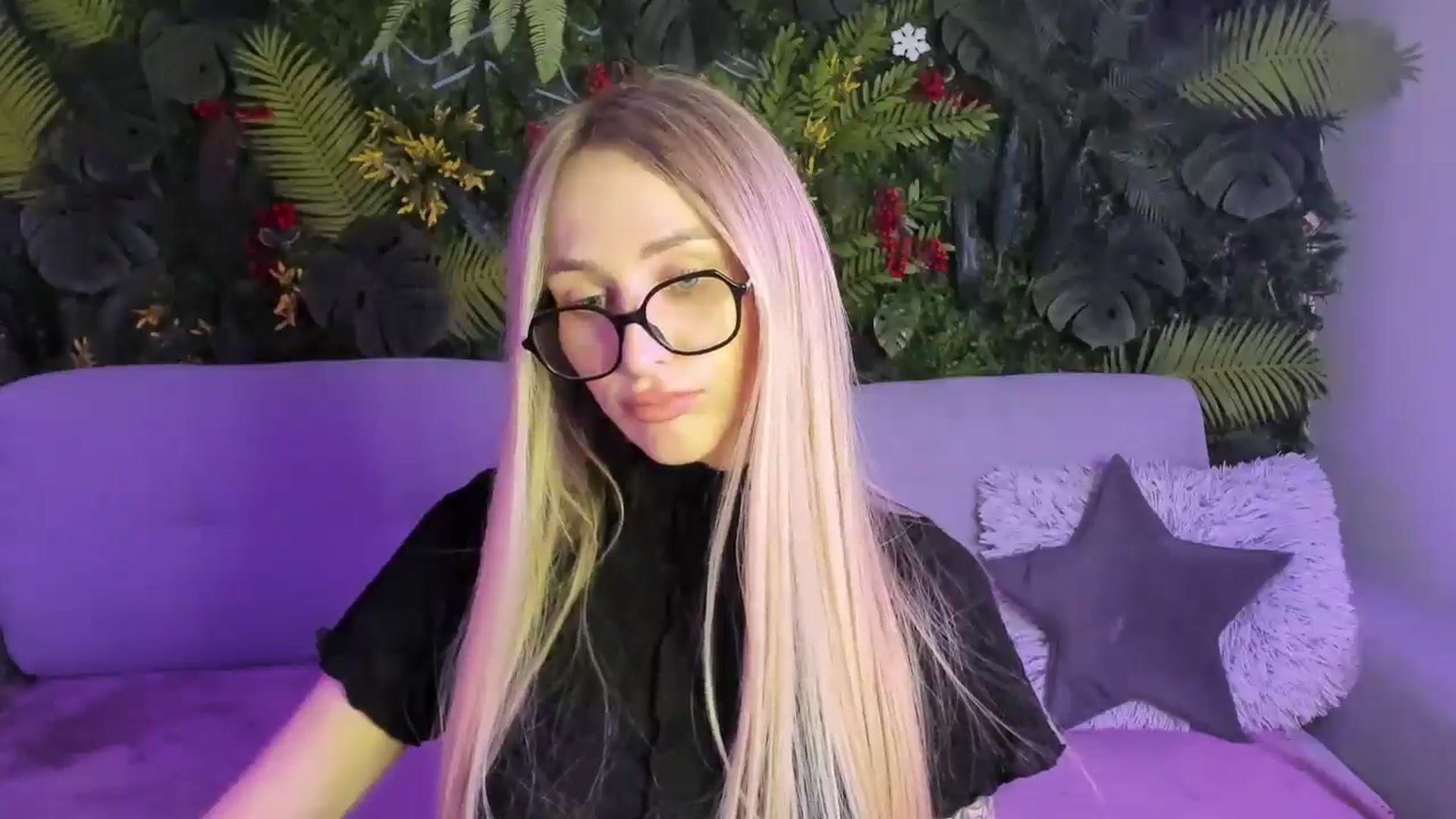 Gallery image thumbnail from Horny_Blond's myfreecams stream on, 02/01/2026, 12:37 image 7 of 20