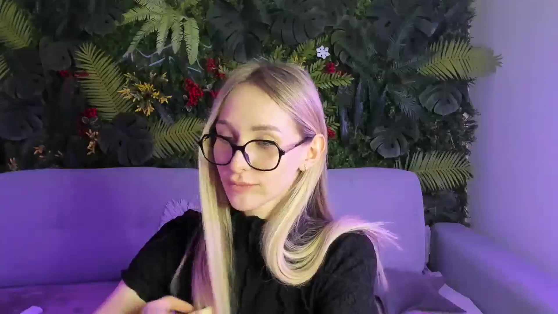 Gallery image thumbnail from Horny_Blond's myfreecams stream on, 02/02/2026, 10:48 image 18 of 20