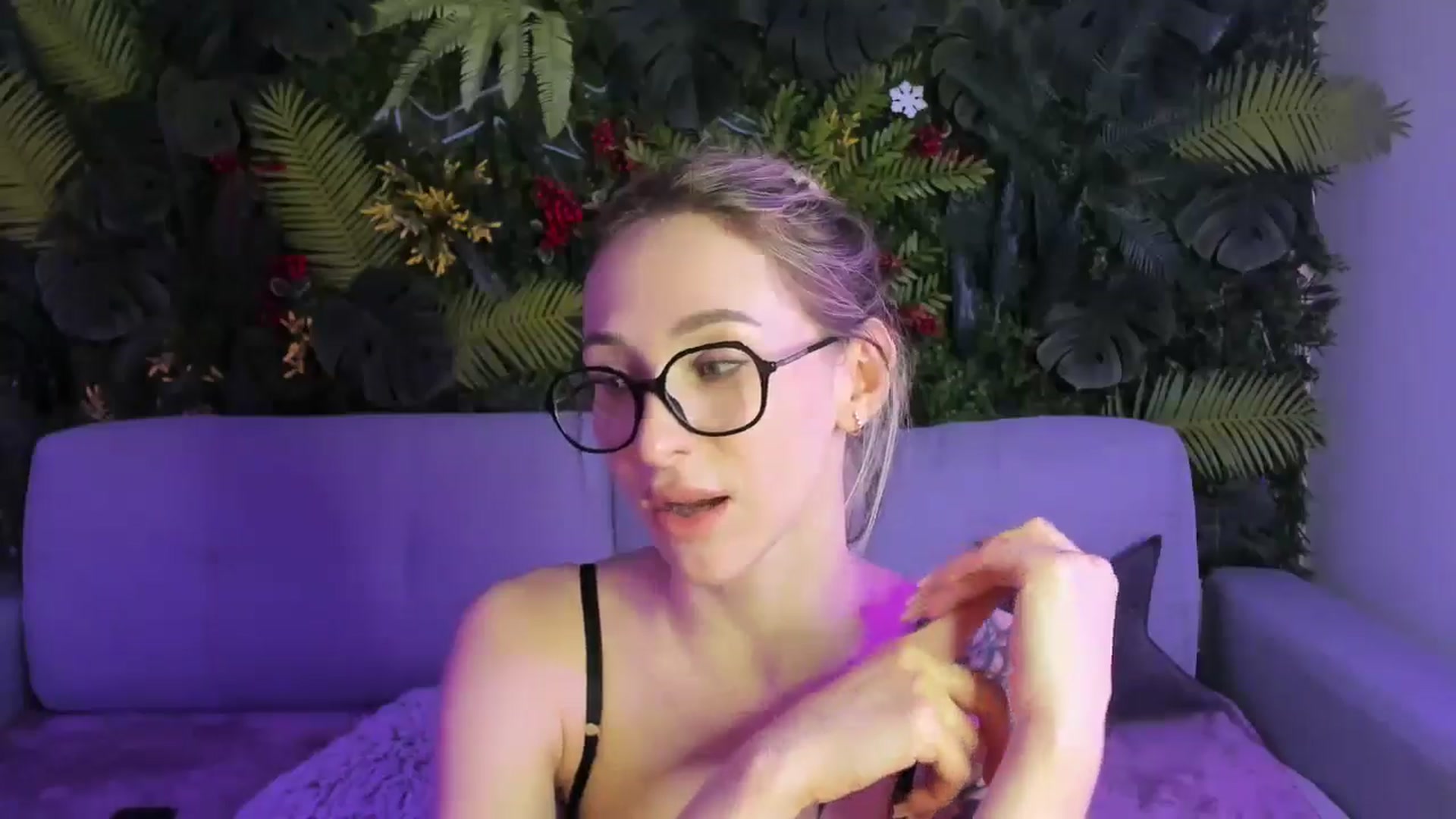 Gallery image thumbnail from Horny_Blond's myfreecams stream on, 02/06/2026, 10:09 image 13 of 20