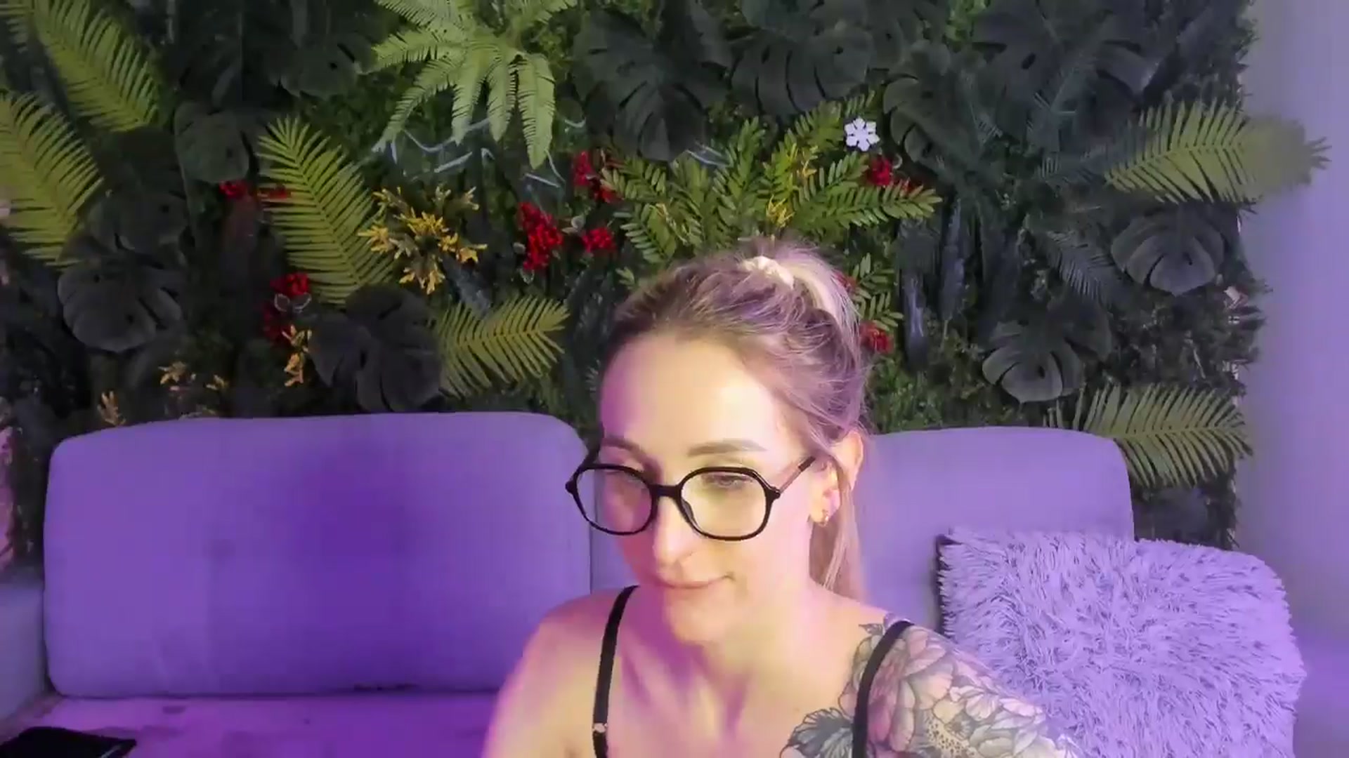 Gallery image thumbnail from Horny_Blond's myfreecams stream on, 02/06/2026, 12:45 image 7 of 20