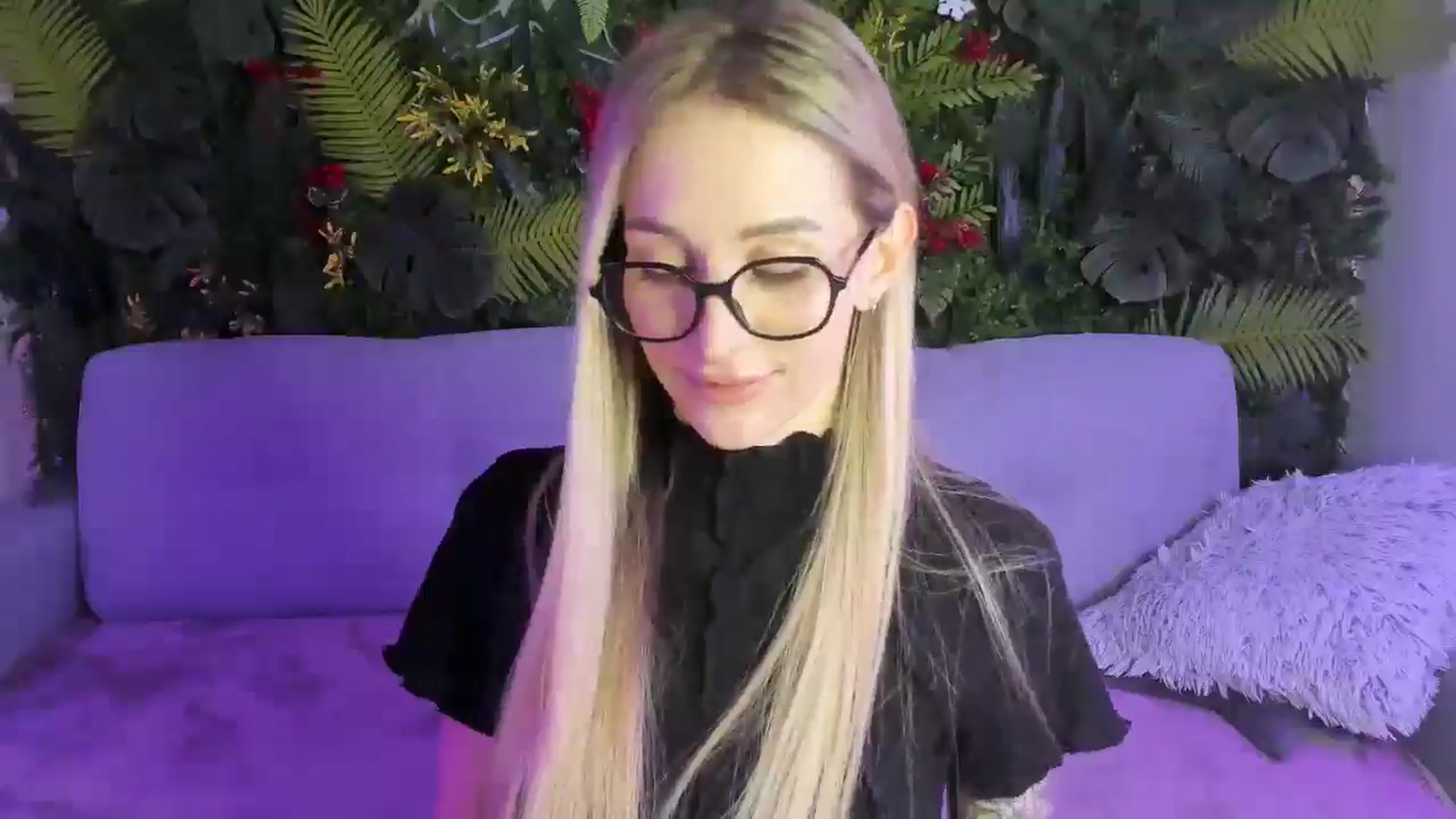 Gallery image thumbnail from Horny_Blond's myfreecams stream on, 02/07/2026, 09:32 image 6 of 20