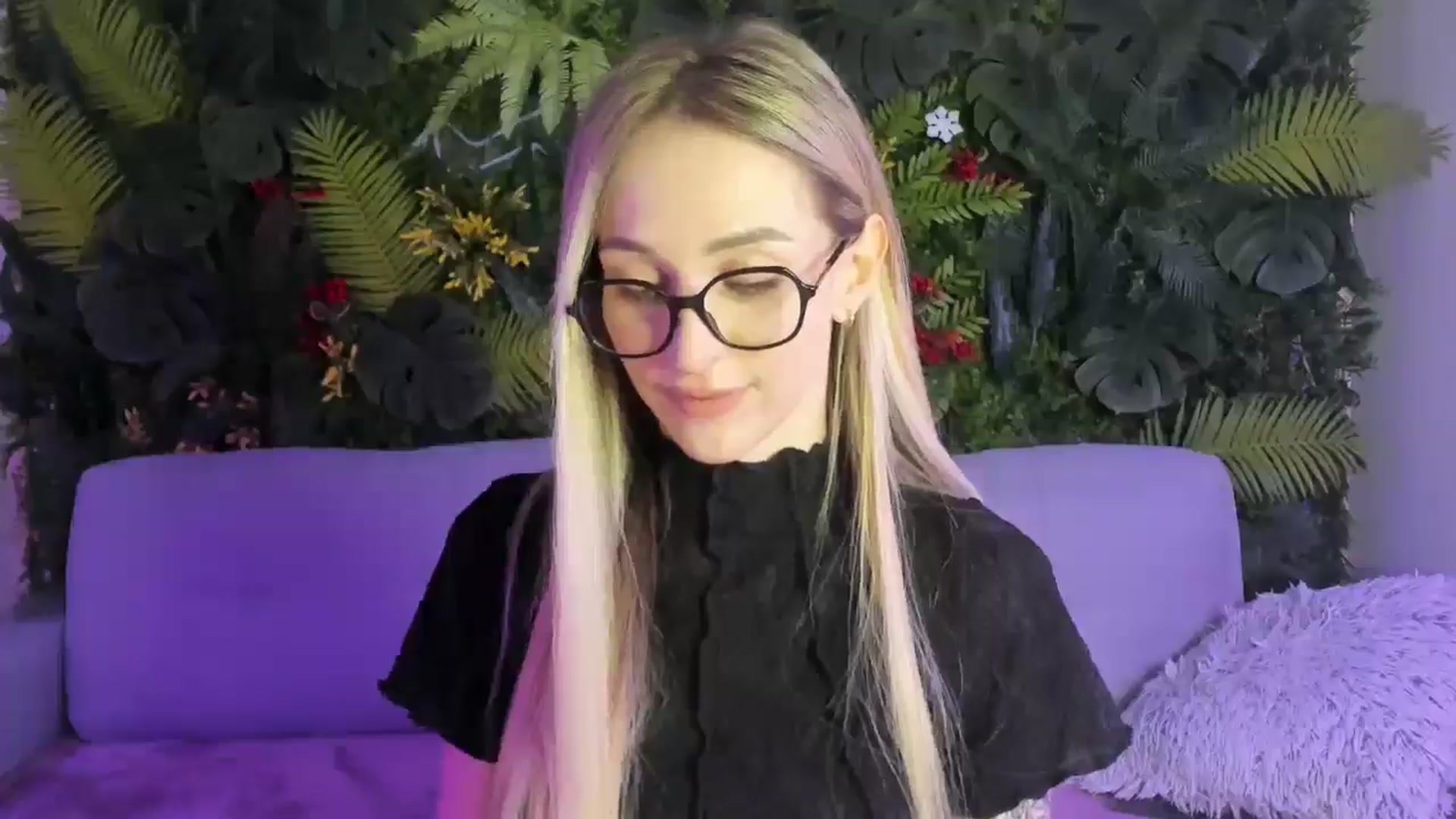 Gallery image thumbnail from Horny_Blond's myfreecams stream on, 02/07/2026, 09:32 image 8 of 20