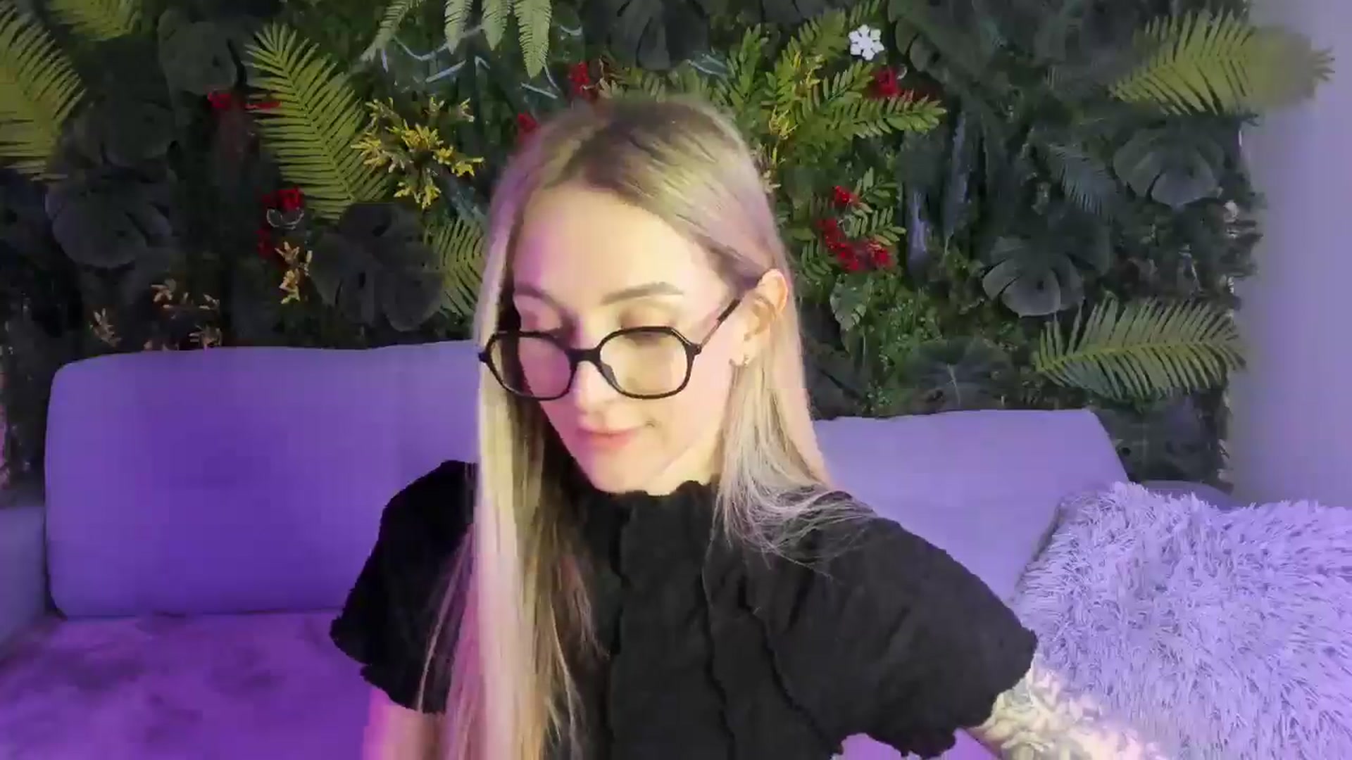 Gallery image thumbnail from Horny_Blond's myfreecams stream on, 02/07/2026, 11:01 image 9 of 20