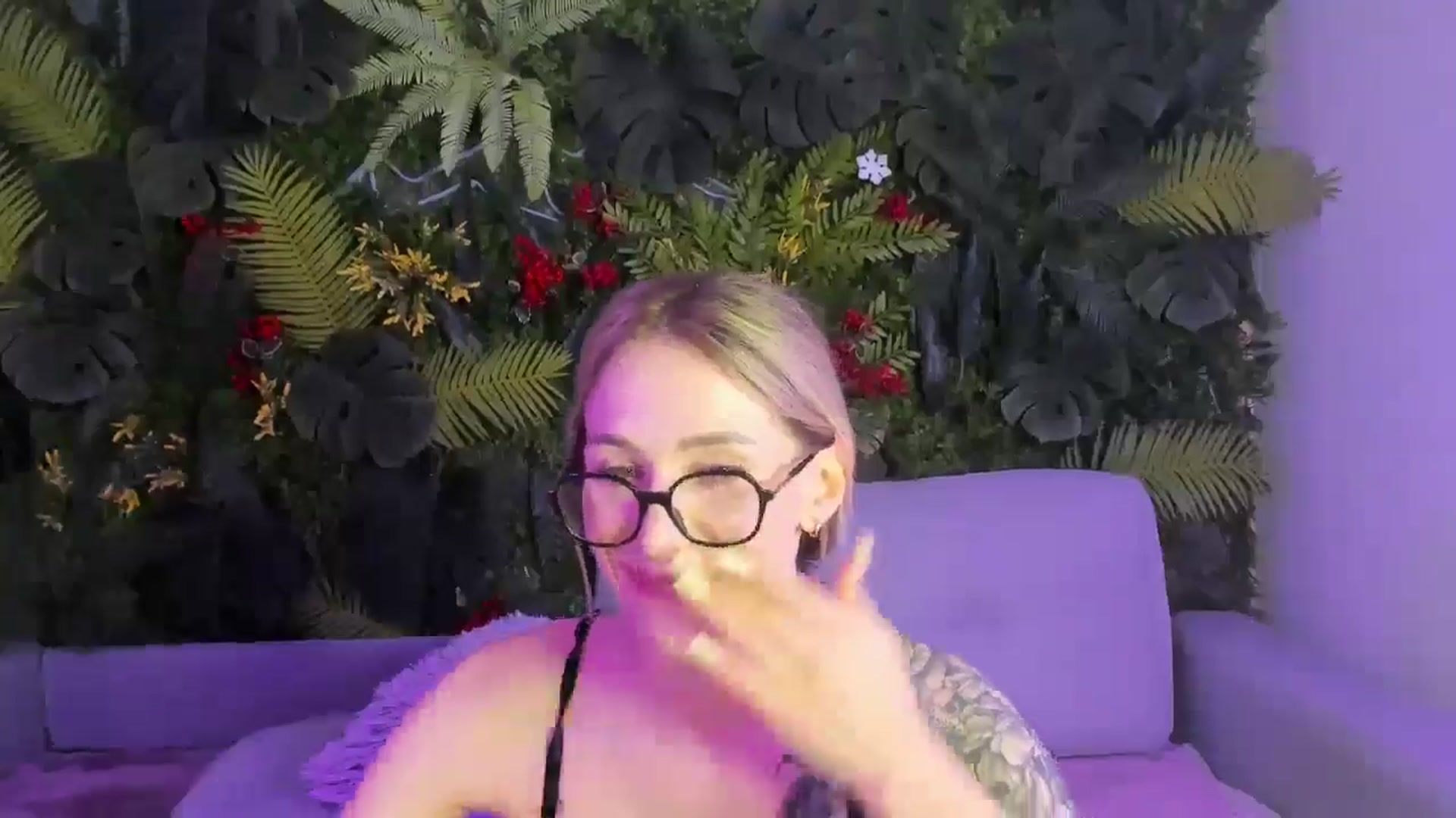 Gallery image thumbnail from Horny_Blond's myfreecams stream on, 02/08/2026, 11:49 image 18 of 20