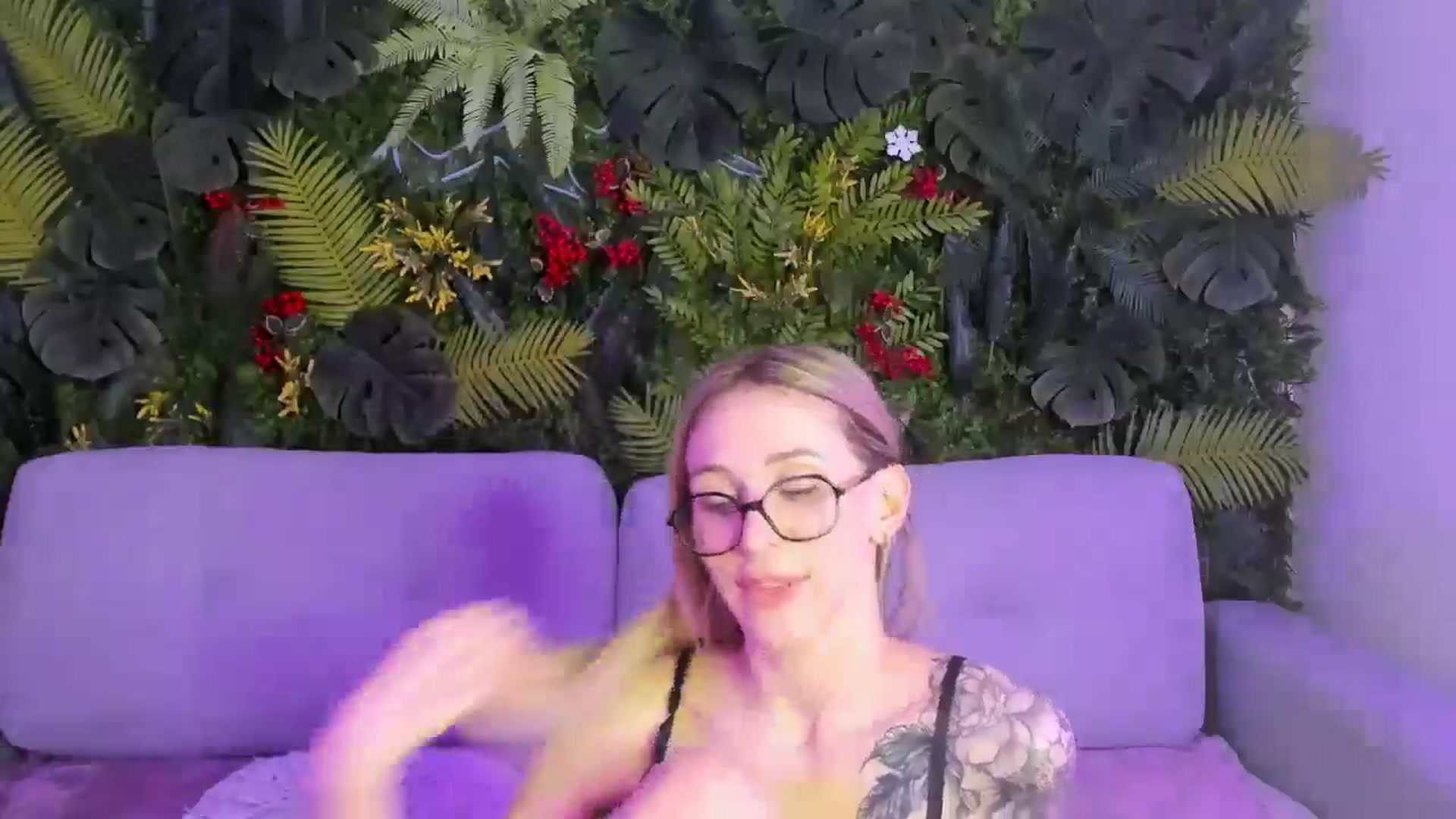 Gallery image thumbnail from Horny_Blond's myfreecams stream on, 02/08/2026, 13:44 image 7 of 20