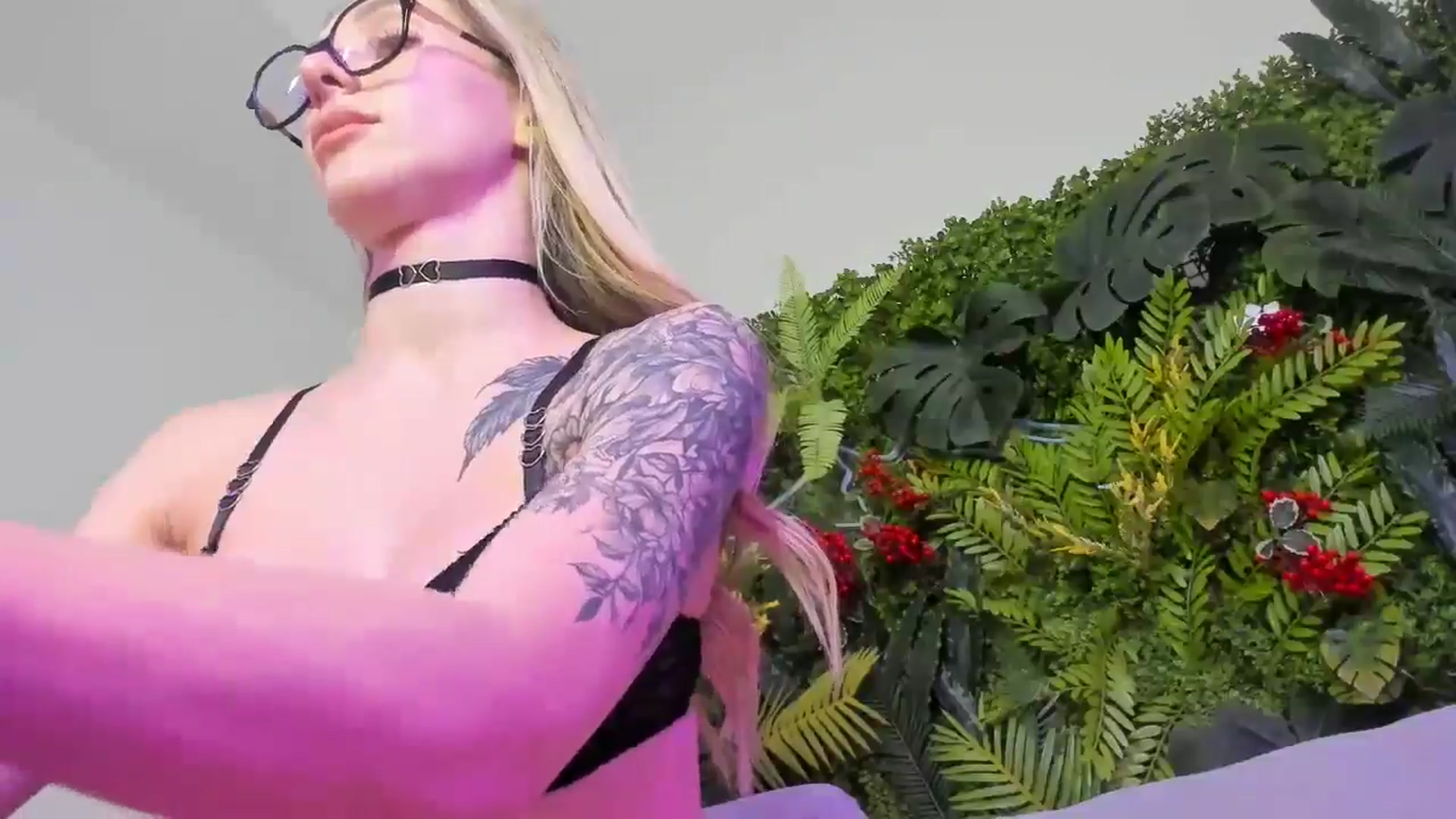 Gallery image thumbnail from Horny_Blond's myfreecams stream on, 02/14/2026, 12:01 image 17 of 20