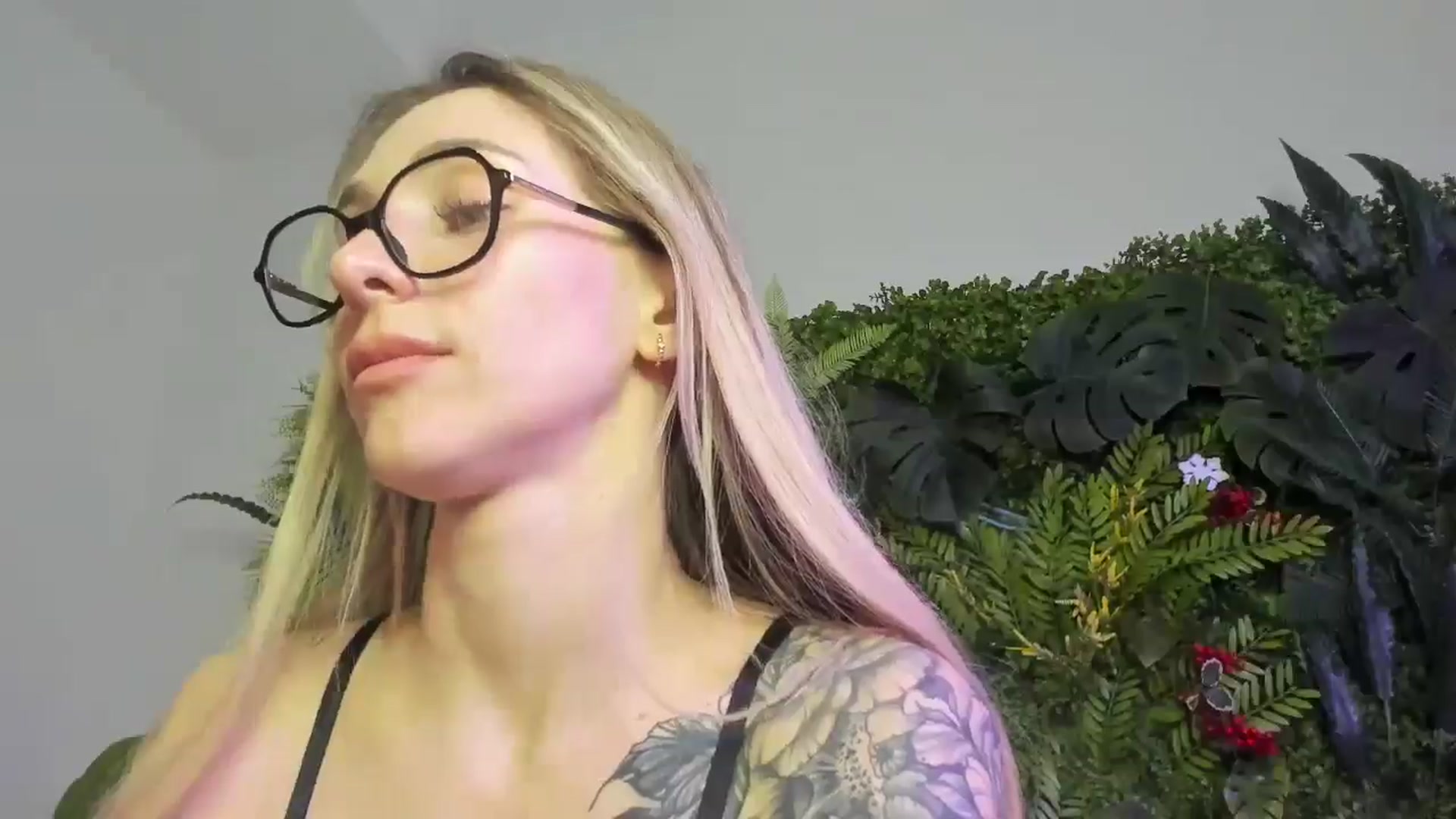 Gallery image thumbnail from Horny_Blond's myfreecams stream on, 02/15/2026, 11:43 image 8 of 20