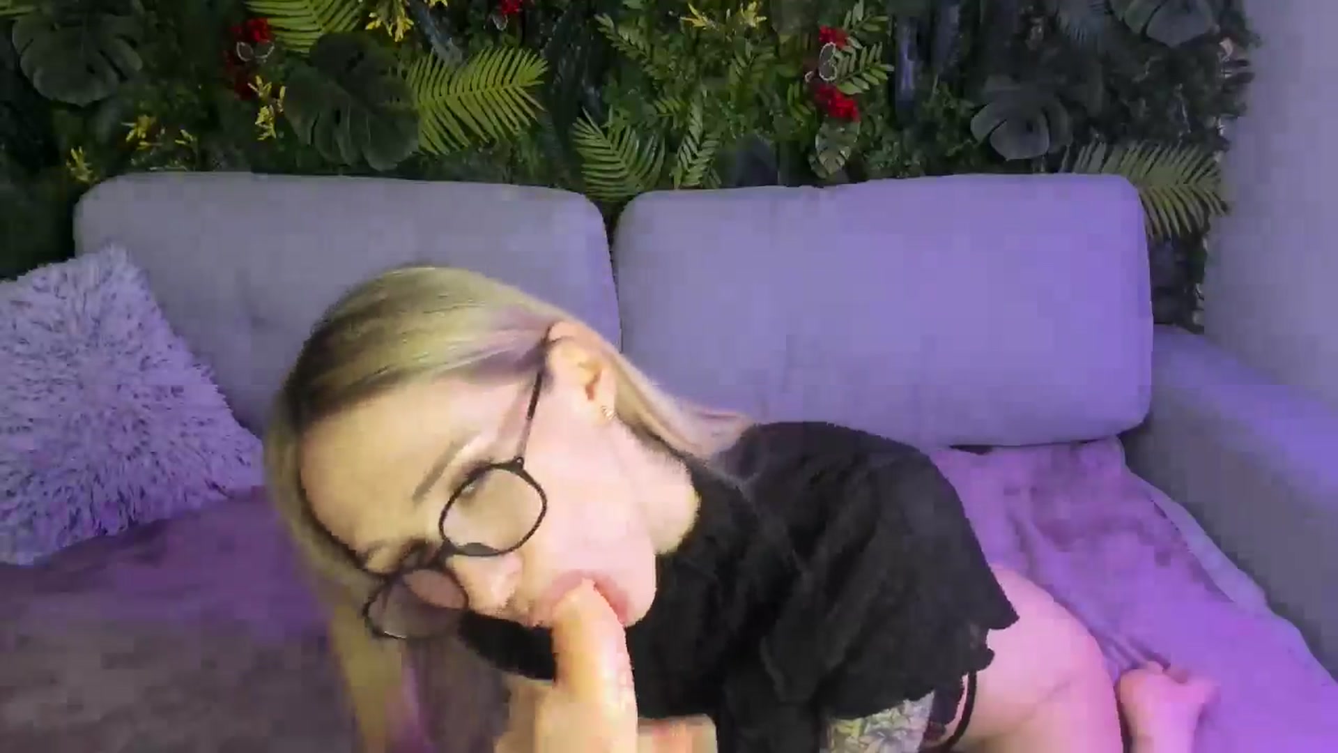 Gallery image thumbnail from Horny_Blond's myfreecams stream on, 02/16/2026, 09:24 image 12 of 20