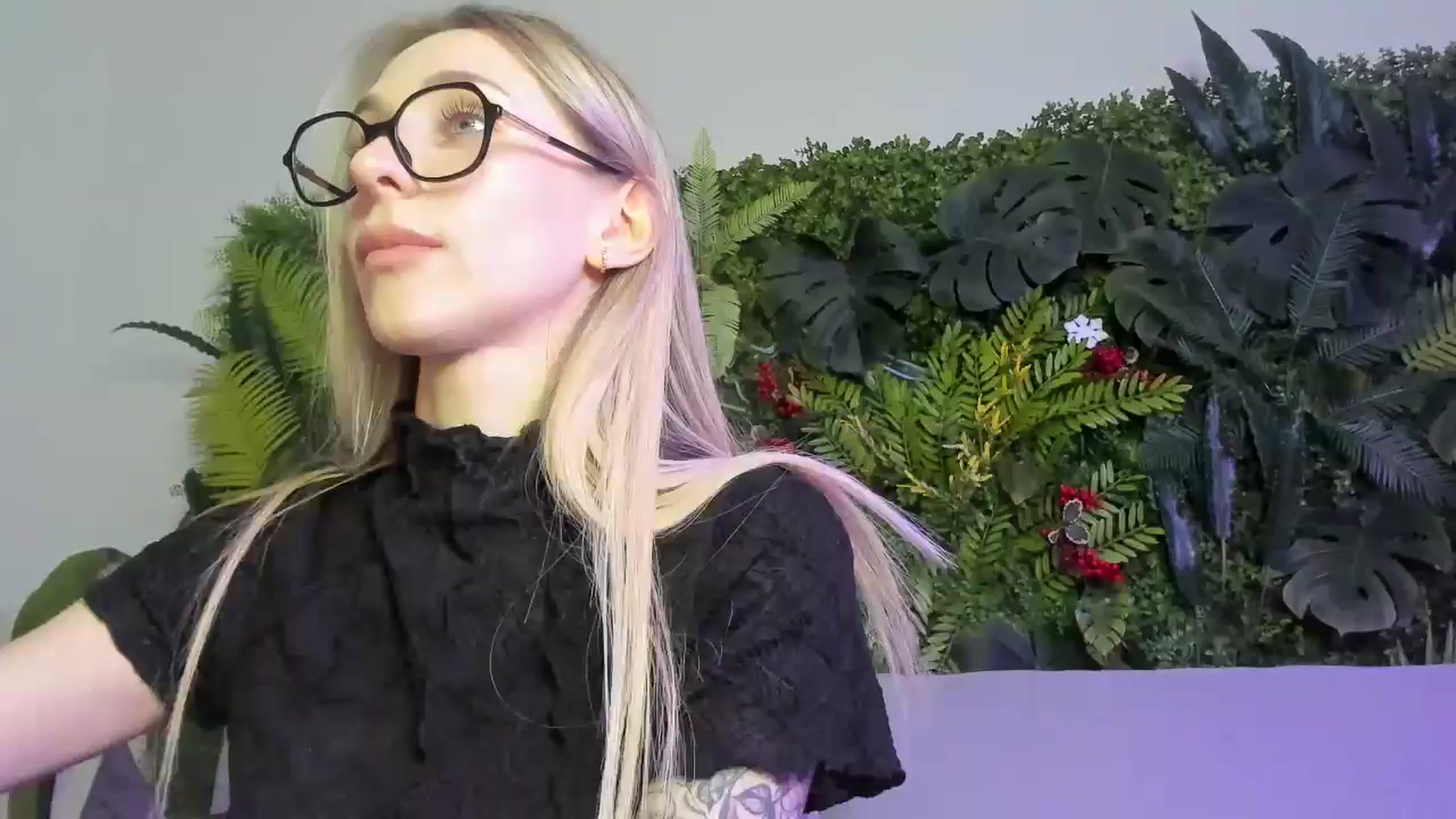 Gallery image thumbnail from Horny_Blond's myfreecams stream on, 02/16/2026, 10:49 image 18 of 20
