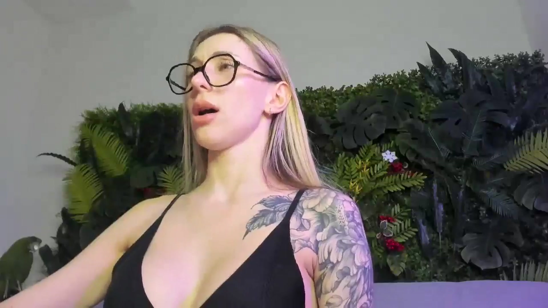 Gallery image thumbnail from Horny_Blond's myfreecams stream on, 02/21/2026, 11:22 image 12 of 20