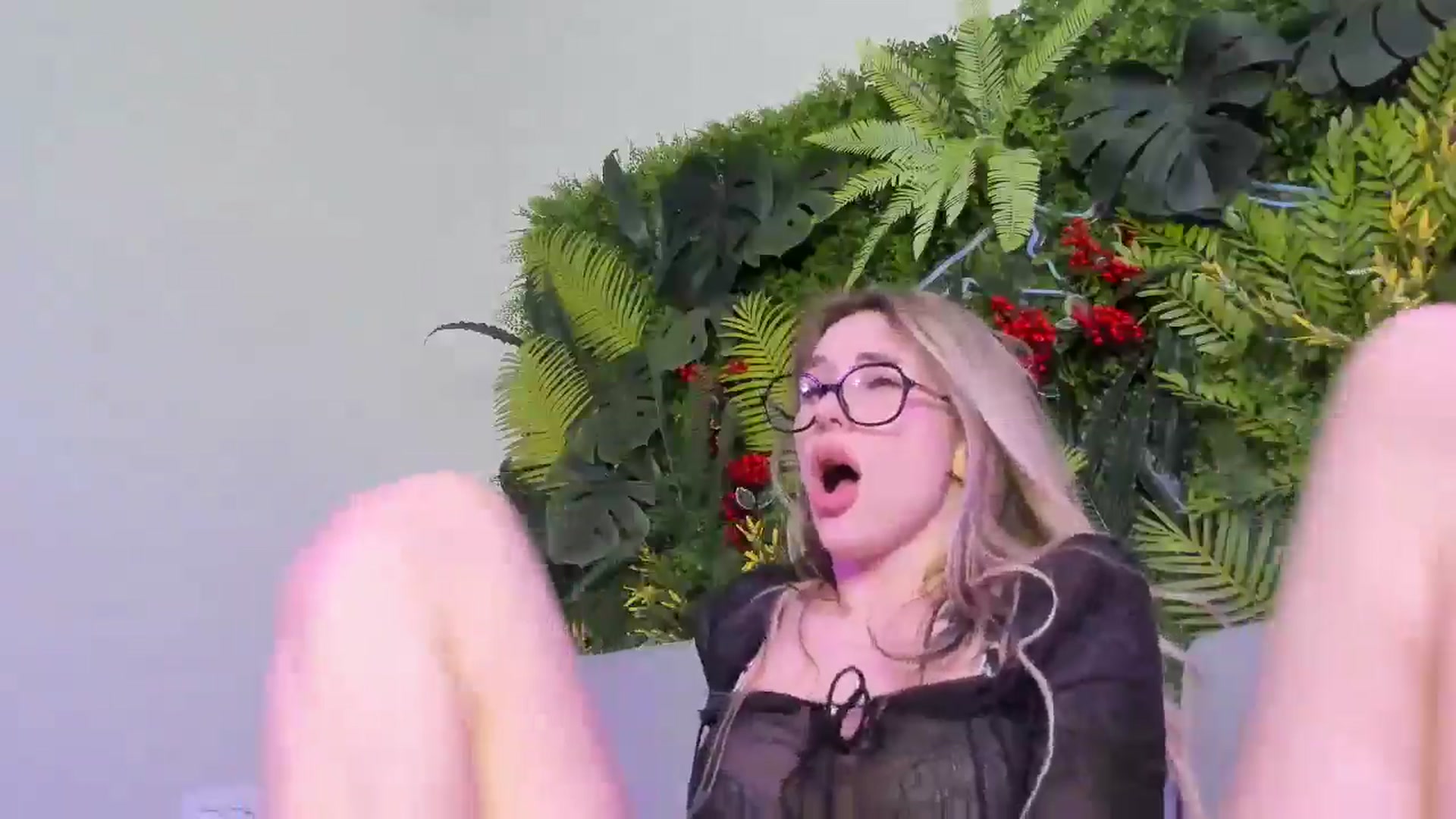 Gallery image thumbnail from Horny_Blond's myfreecams stream on, 02/22/2026, 11:37 image 17 of 20