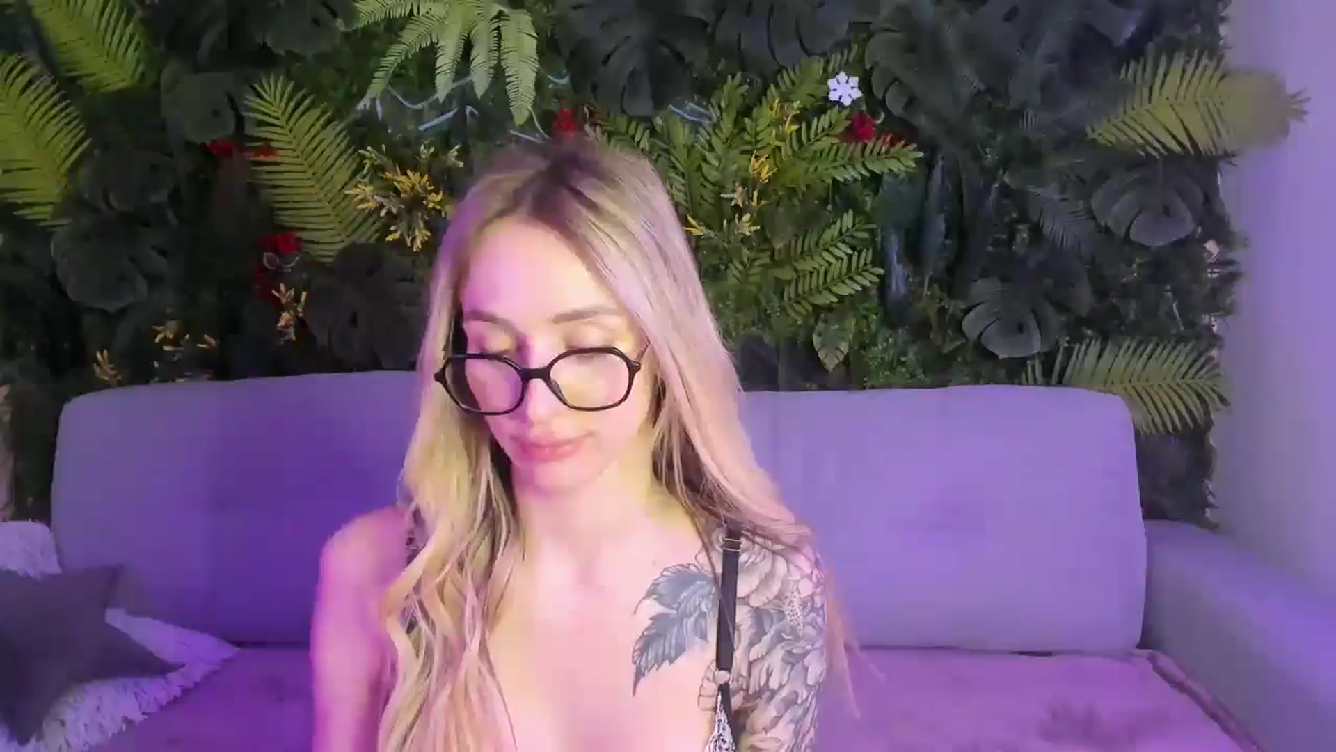 Gallery image thumbnail from Horny_Blond's myfreecams stream on, 02/22/2026, 13:23 image 8 of 20