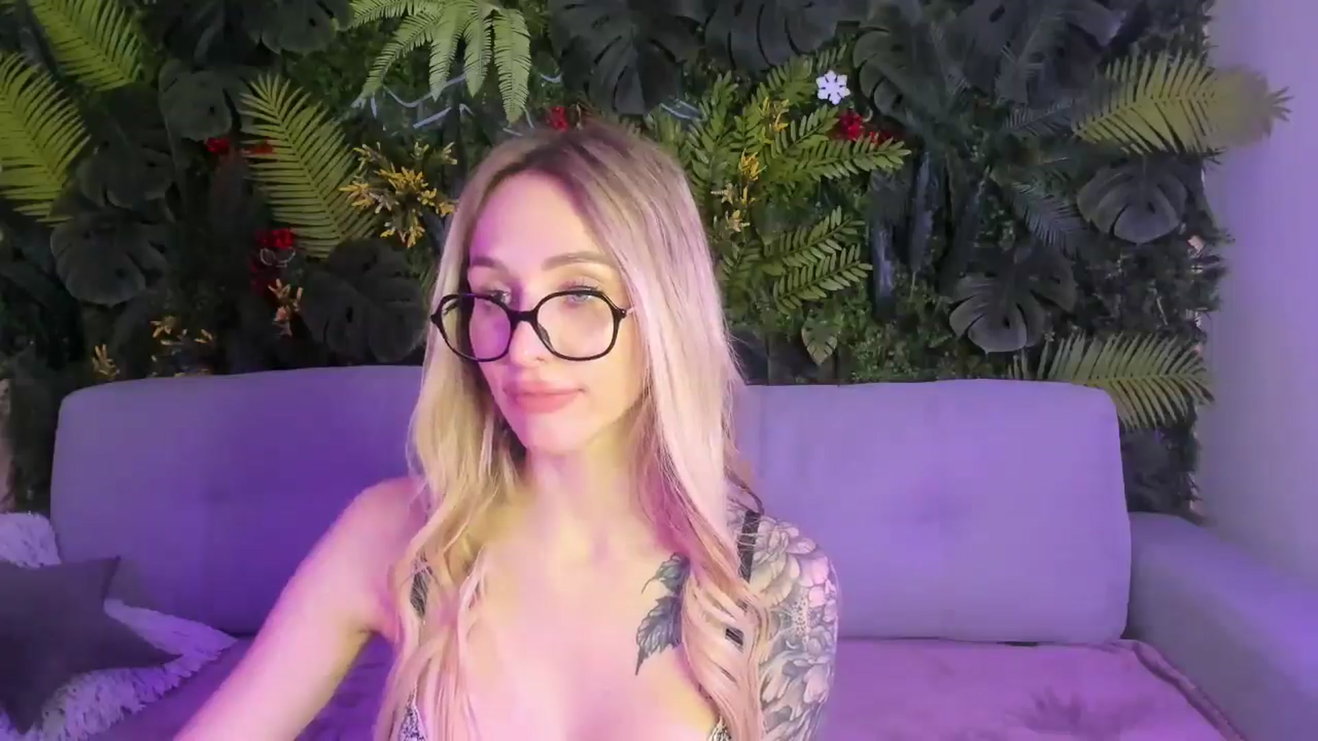 Gallery image thumbnail from Horny_Blond's myfreecams stream on, 02/22/2026, 13:23 image 15 of 20