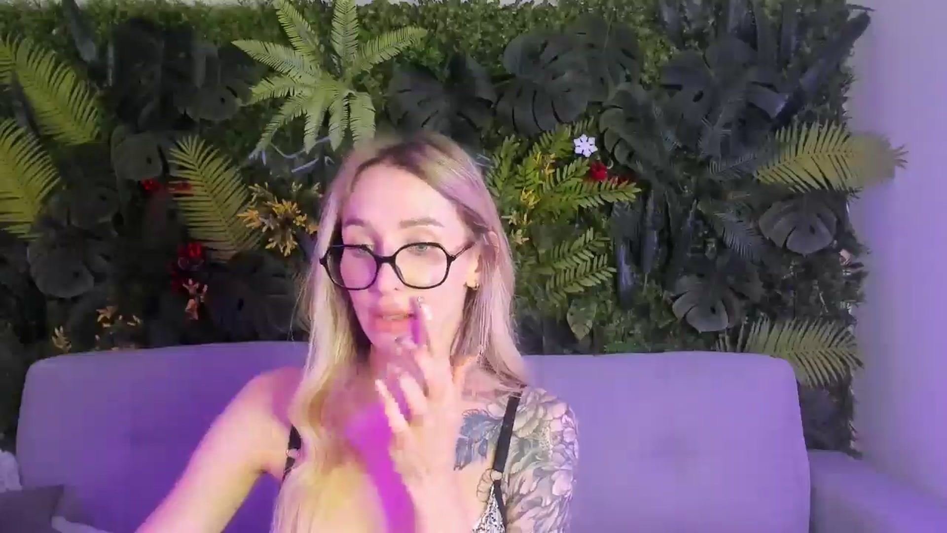 Gallery image thumbnail from Horny_Blond's myfreecams stream on, 02/22/2026, 14:10 image 17 of 20