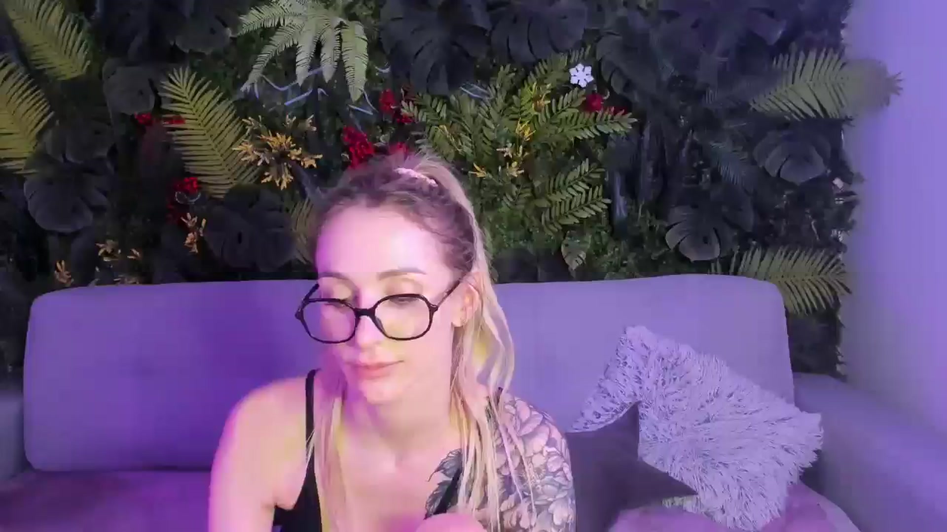 Gallery image thumbnail from Horny_Blond's myfreecams stream on, 02/23/2026, 11:10 image 13 of 20
