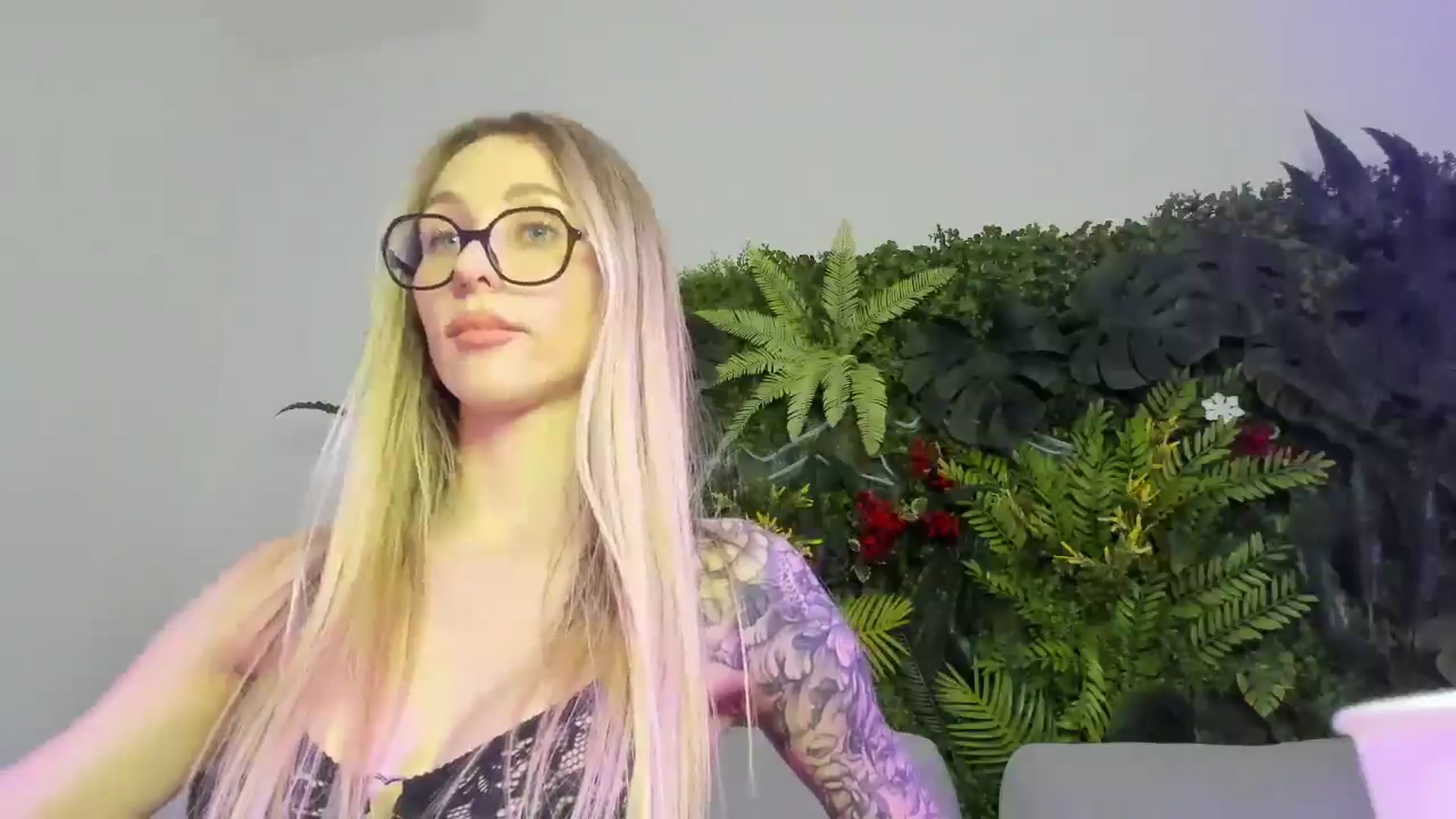 Gallery image thumbnail from Horny_Blond's myfreecams stream on, 03/04/2026, 13:25 image 12 of 20