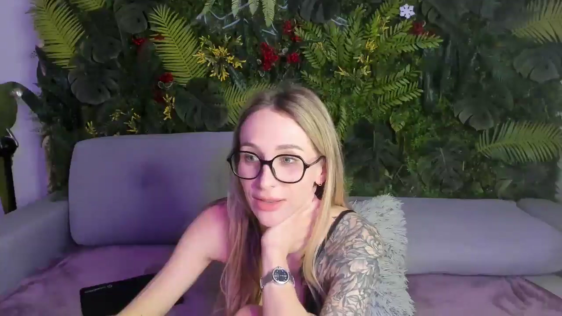Gallery image thumbnail from Horny_Blond's myfreecams stream on, 03/07/2026, 14:45 image 18 of 20