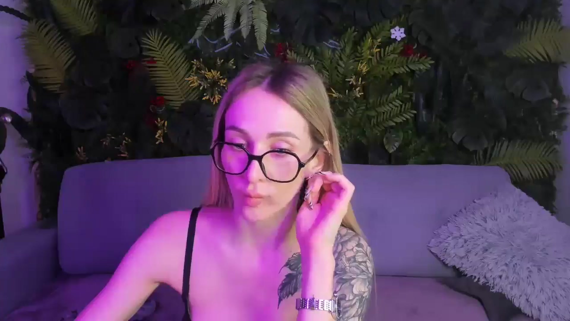 Gallery image thumbnail from Horny_Blond's myfreecams stream on, 03/09/2026, 09:34 image 8 of 20