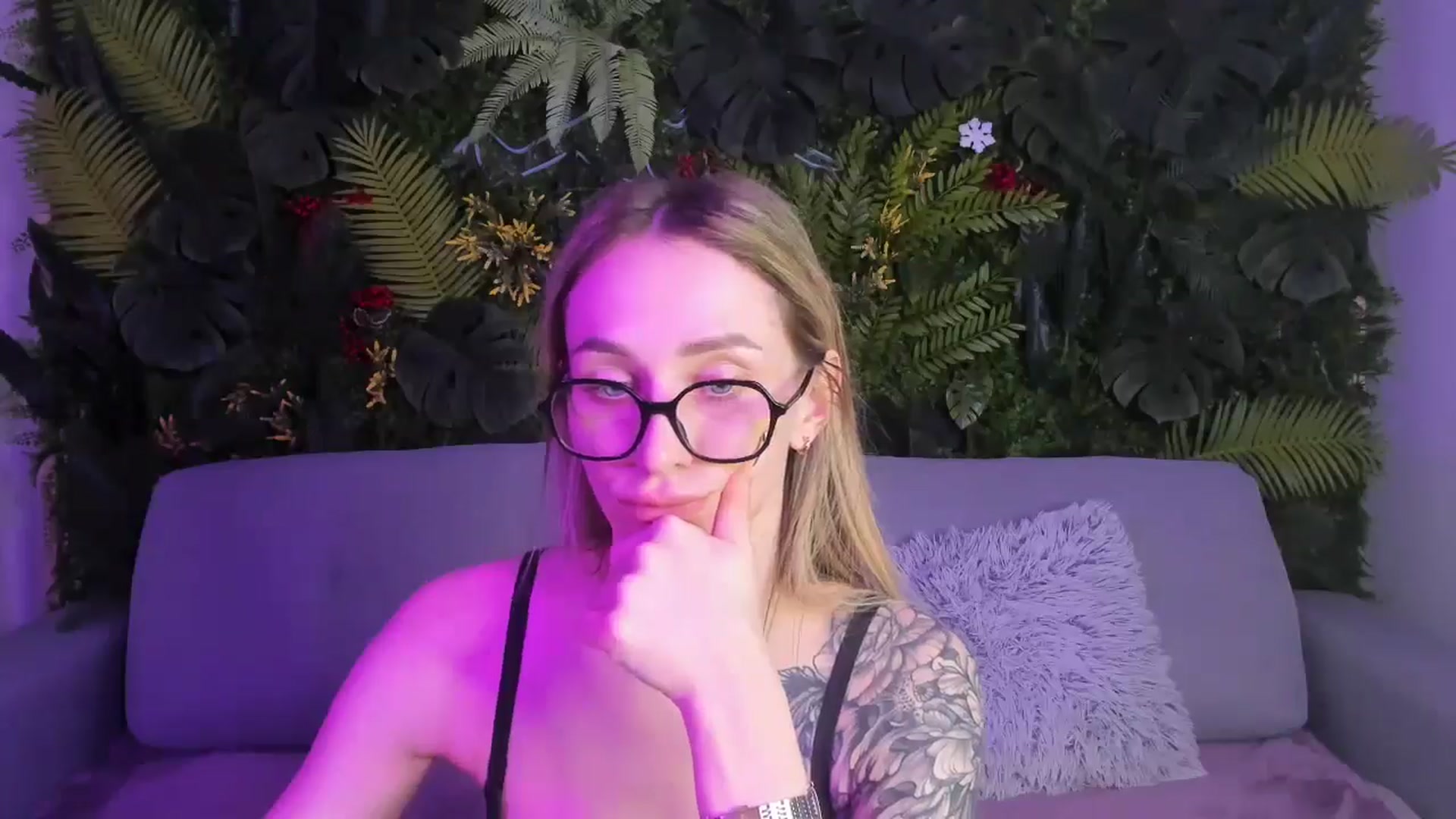 Gallery image thumbnail from Horny_Blond's myfreecams stream on, 03/09/2026, 13:42 image 10 of 20