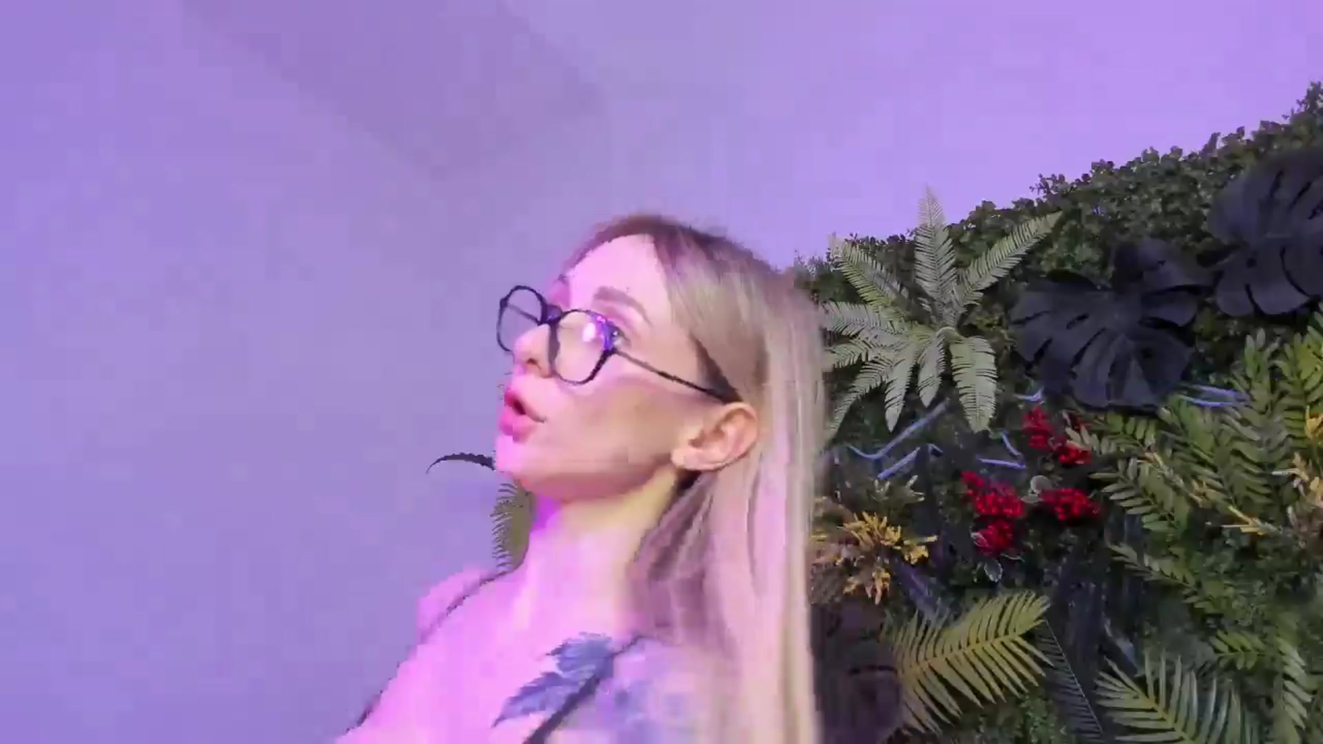 Gallery image thumbnail from Horny_Blond's myfreecams stream on, 03/09/2026, 15:00 image 7 of 20