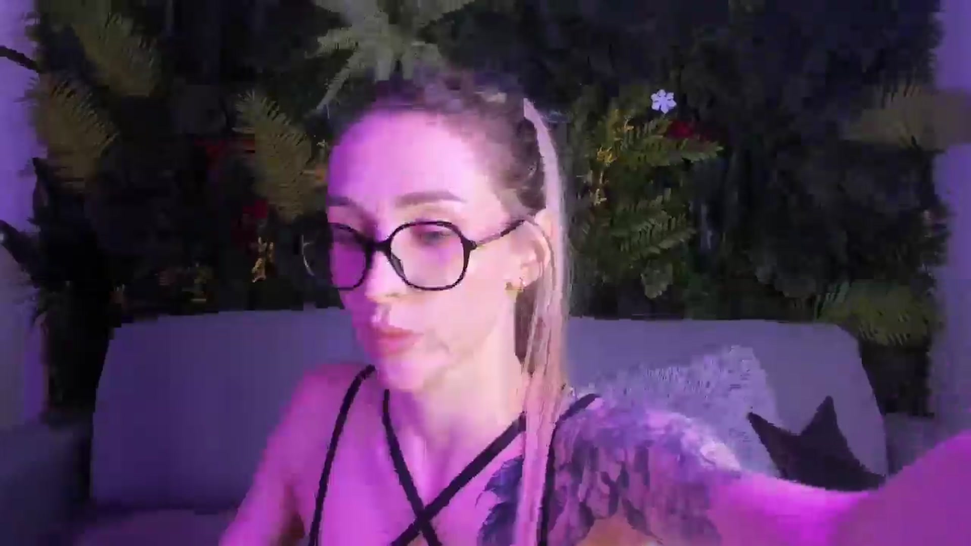 Gallery image thumbnail from Horny_Blond's myfreecams stream on, 03/10/2026, 09:47 image 2 of 20