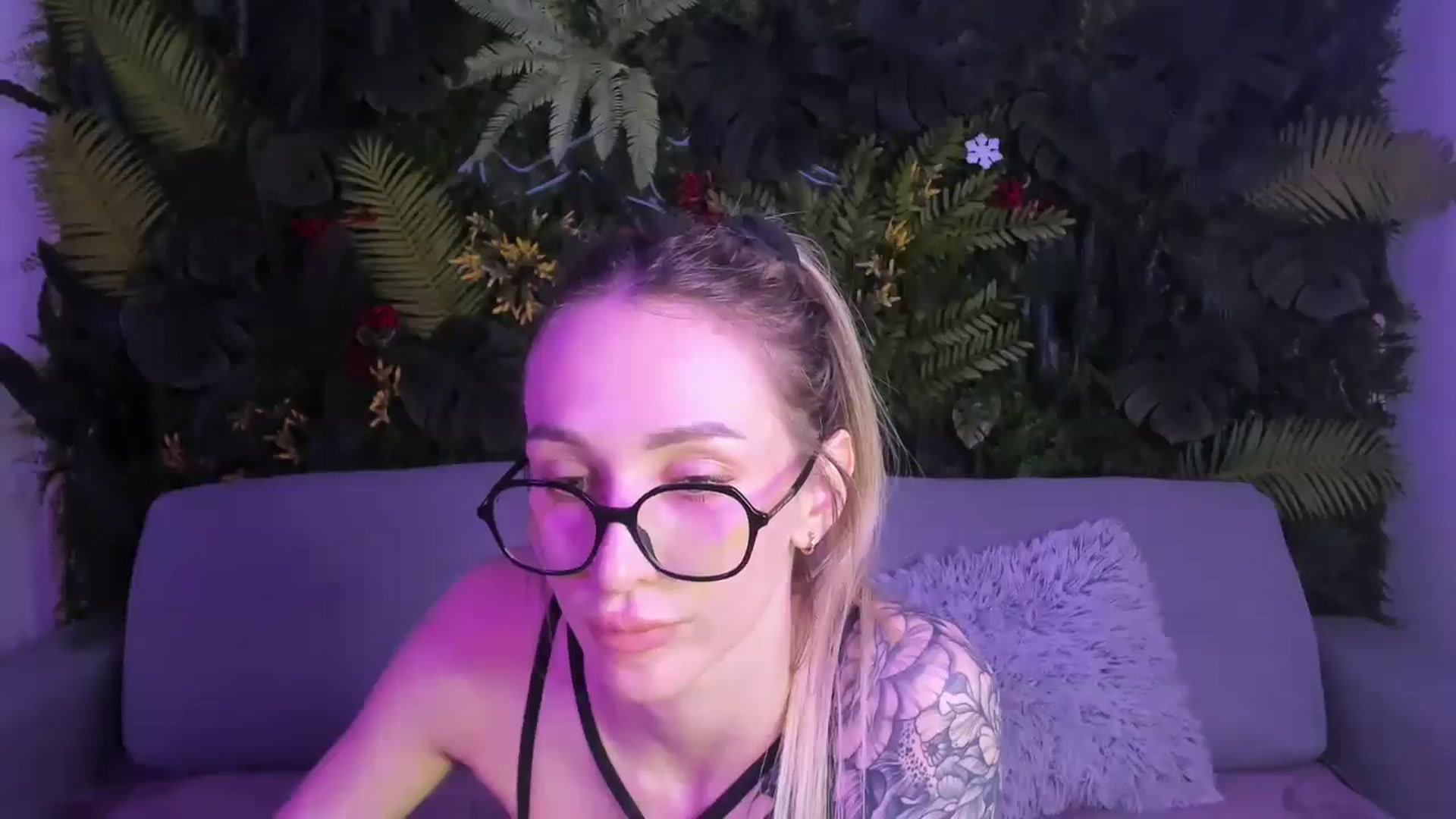 Gallery image thumbnail from Horny_Blond's myfreecams stream on, 03/10/2026, 10:58 image 7 of 20