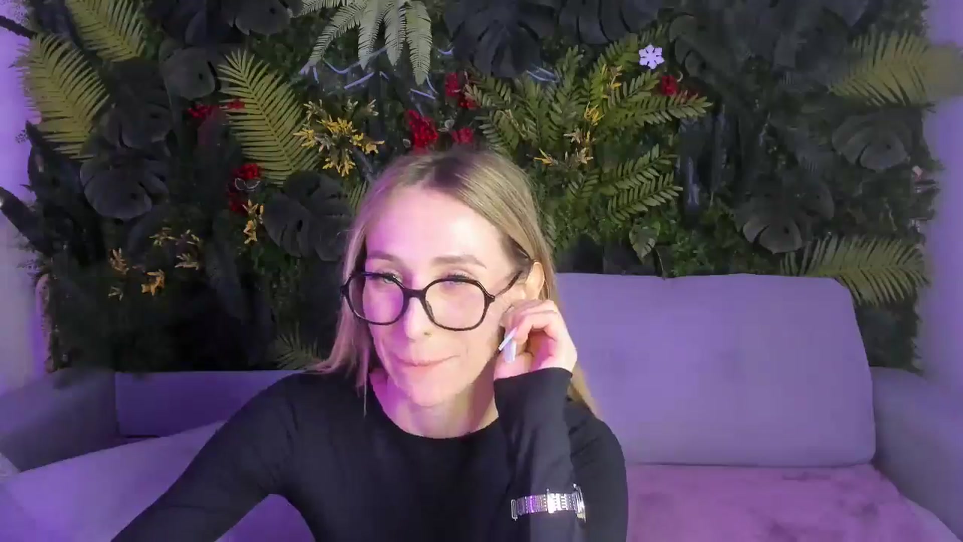 Gallery image thumbnail from Horny_Blond's myfreecams stream on, 03/12/2026, 13:14 image 8 of 20