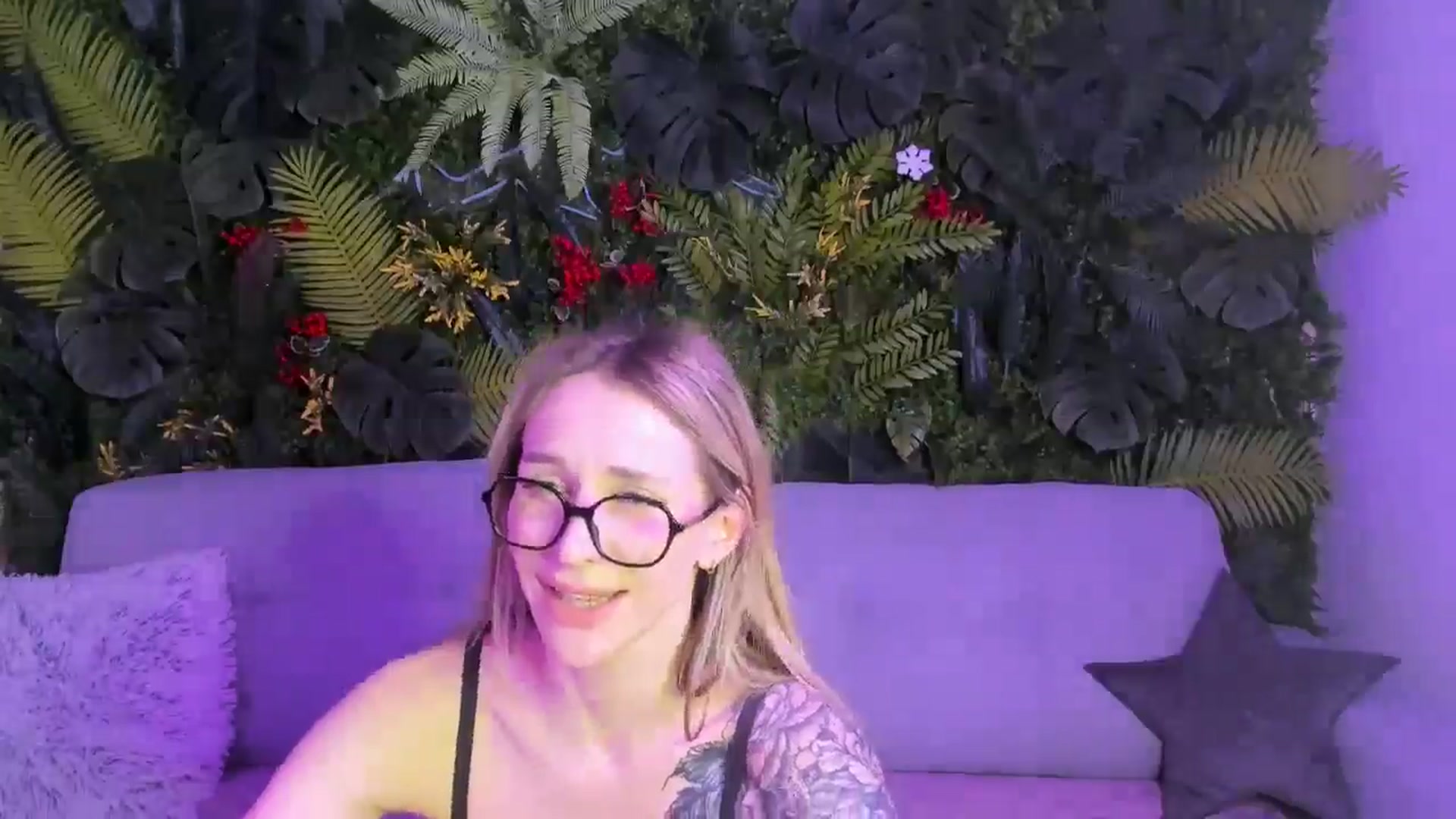 Gallery image thumbnail from Horny_Blond's myfreecams stream on, 03/14/2026, 12:13 image 18 of 20