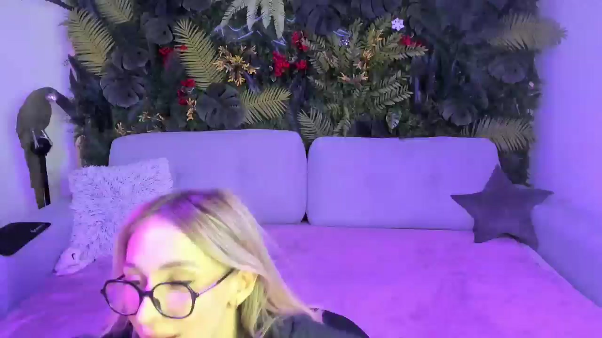 Gallery image thumbnail from Horny_Blond's myfreecams stream on, 03/15/2026, 12:11 image 18 of 20