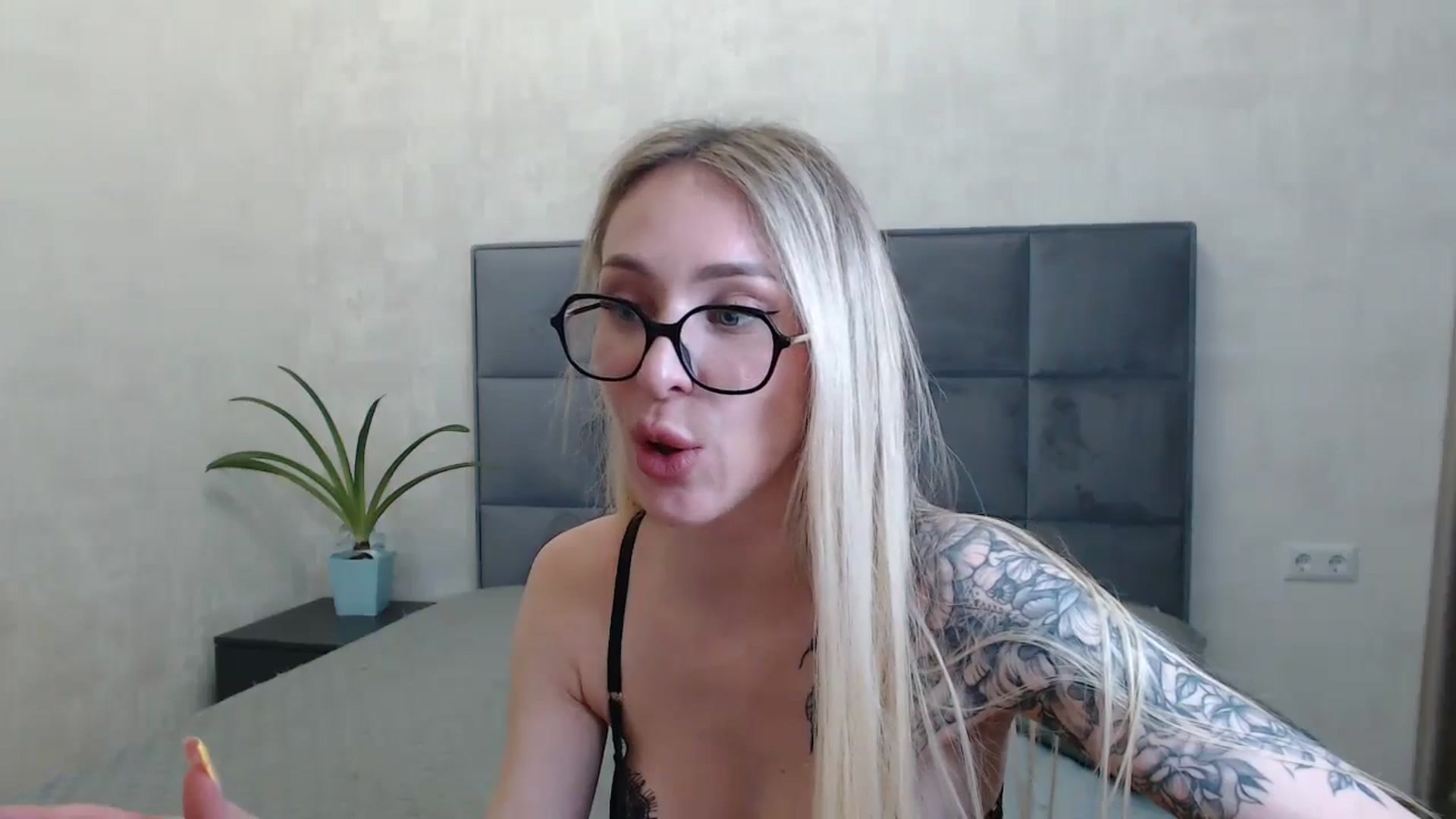 Gallery image thumbnail from Horny_Blond's myfreecams stream on, 04/16/2026, 13:29 image 19 of 20