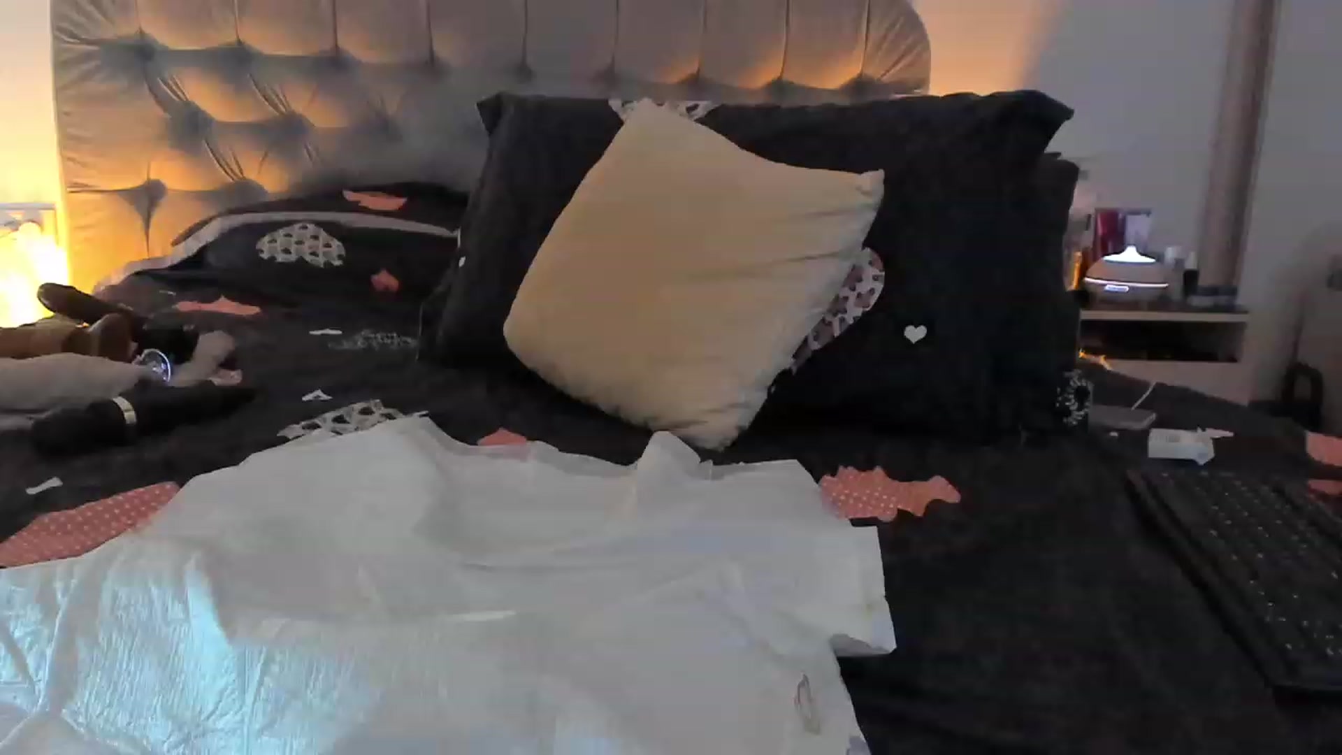 Gallery image thumbnail from Hornyashell_x's myfreecams stream on, 09/09/2023, 13:25 image 5 of 20
