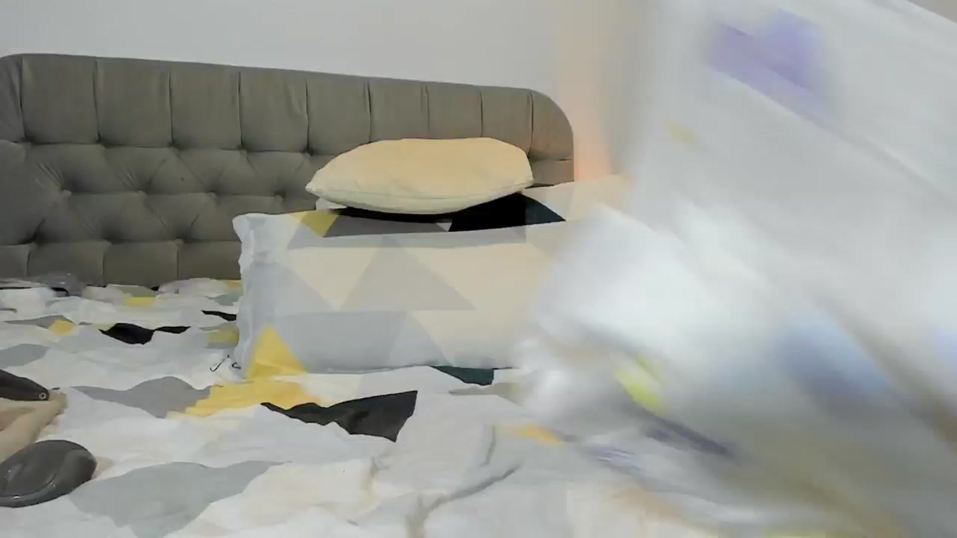 Gallery image thumbnail from Hornyashell_x's myfreecams stream on, 01/31/2025, 14:16 image 16 of 20