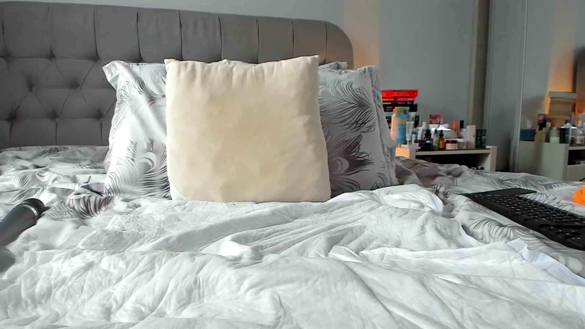 Gallery image thumbnail from Hornyashell_x's myfreecams stream on, 05/24/2025, 13:46 image 16 of 20