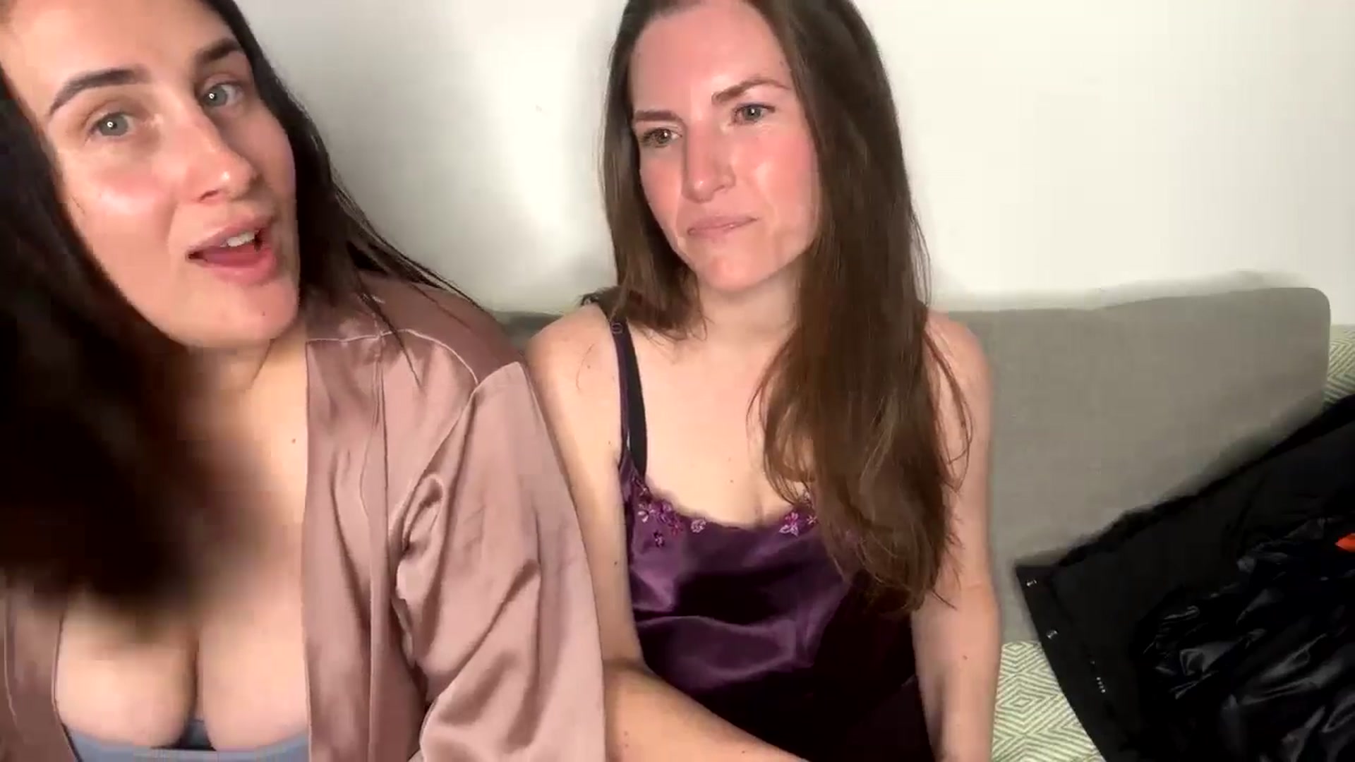 Gallery image thumbnail from Hornyharriet1's myfreecams stream on, 04/24/2024, 21:35 image 3 of 20