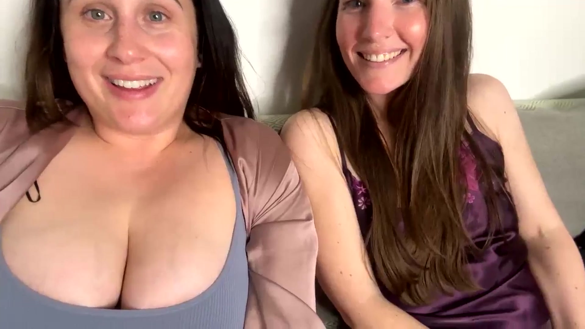 Gallery image thumbnail from Hornyharriet1's myfreecams stream on, 04/24/2024, 23:23 image 7 of 20