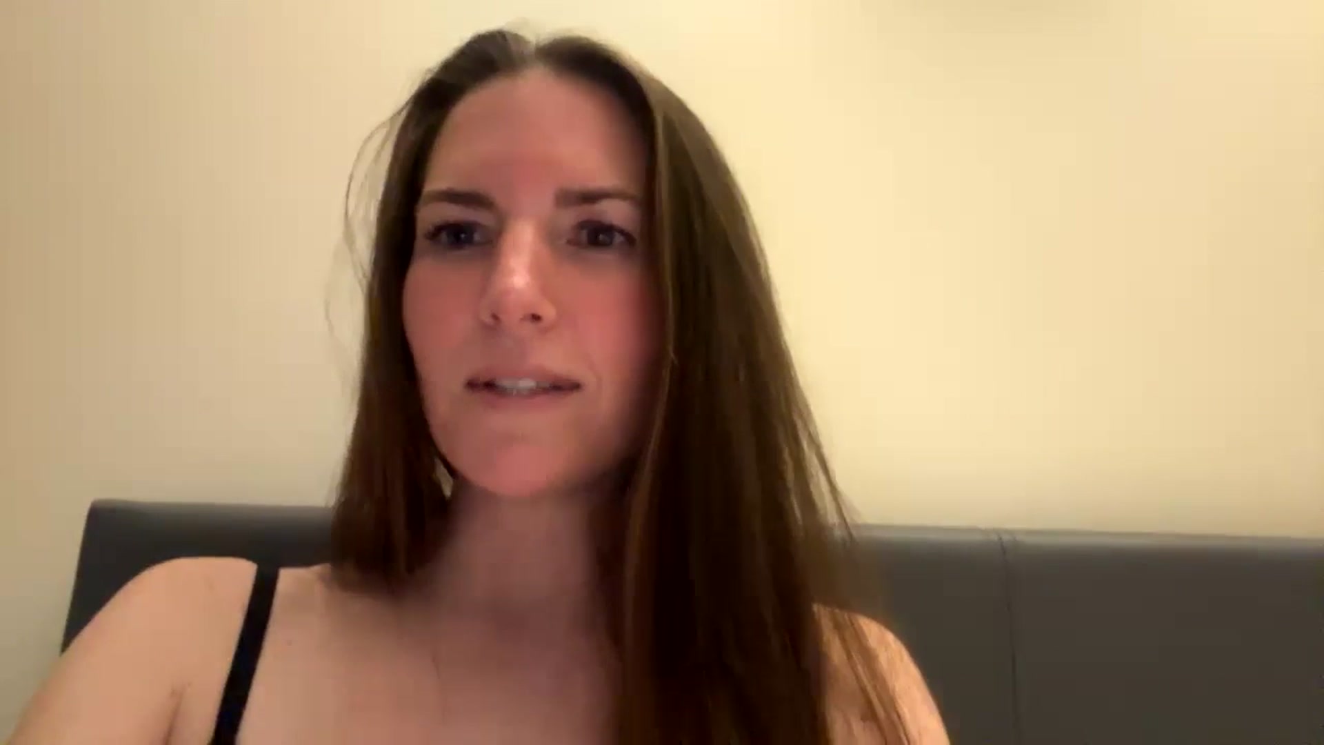Gallery image thumbnail from Hornyharriet1's myfreecams stream on, 04/25/2024, 22:16 image 18 of 20