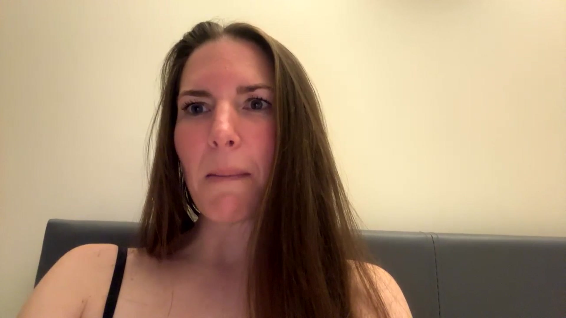 Gallery image thumbnail from Hornyharriet1's myfreecams stream on, 04/25/2024, 22:16 image 2 of 20