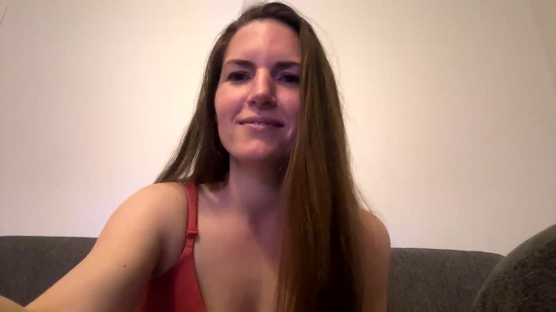 Gallery image thumbnail from Hornyharriet1's myfreecams stream on, 04/27/2024, 24:52 image 16 of 20