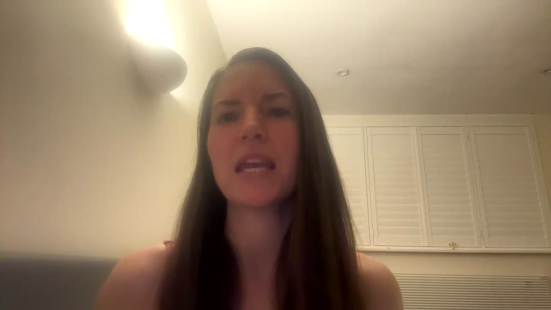 Gallery image thumbnail from Hornyharriet1's myfreecams stream on, 04/28/2024, 24:01 image 4 of 20