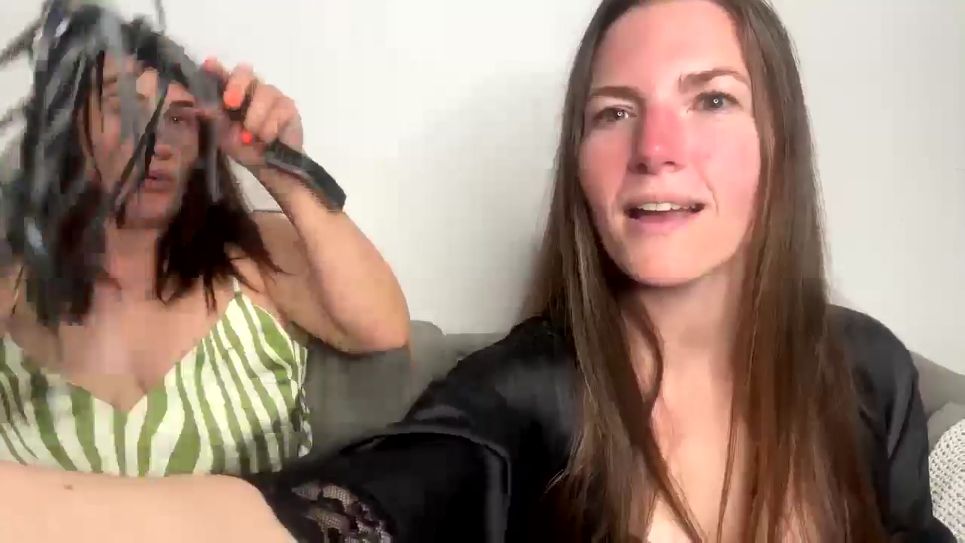 Gallery image thumbnail from Hornyharriet1's myfreecams stream on, 05/03/2024, 22:04 image 15 of 20