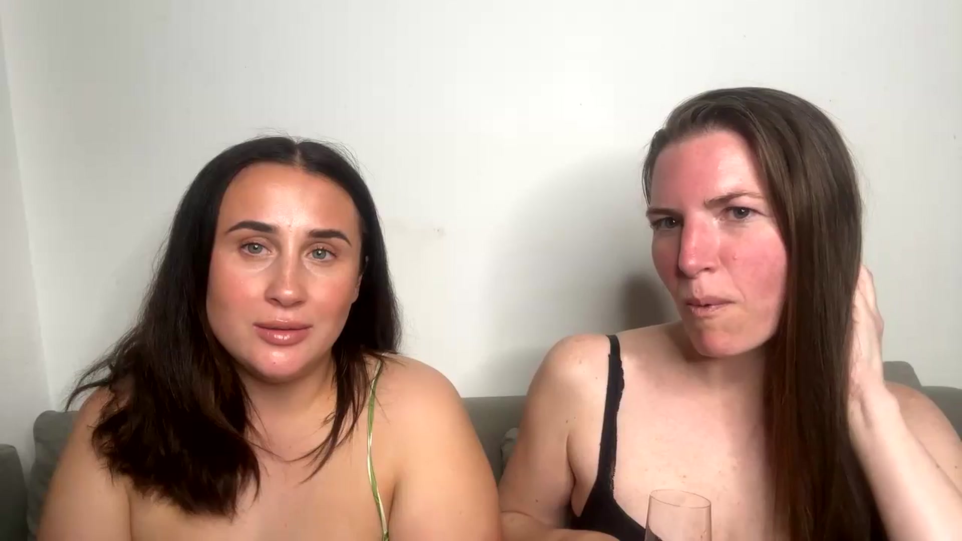 Gallery image thumbnail from Hornyharriet1's myfreecams stream on, 05/03/2024, 23:16 image 1 of 20