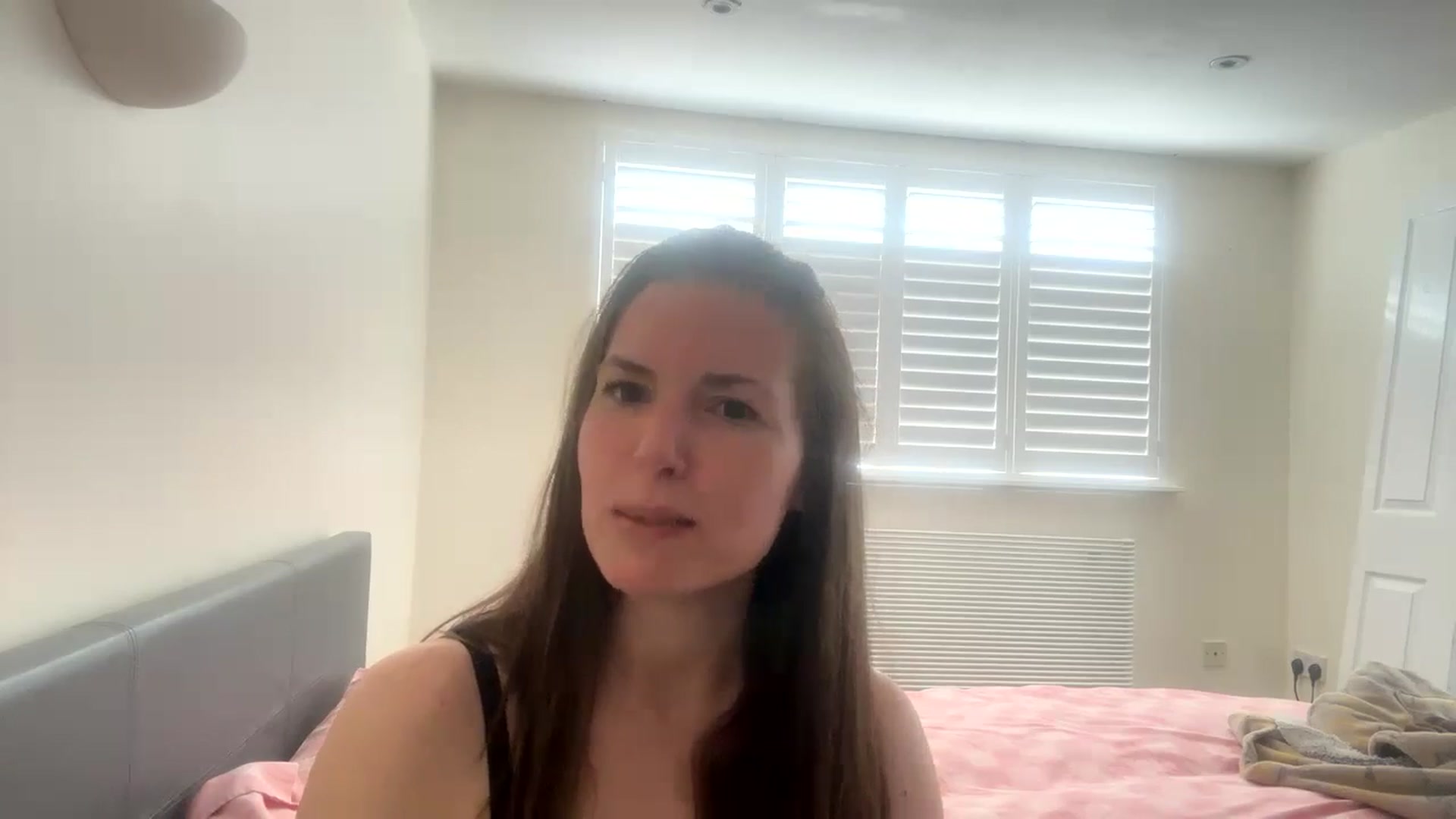 Gallery image thumbnail from Hornyharriet1's myfreecams stream on, 05/08/2024, 13:49 image 6 of 20