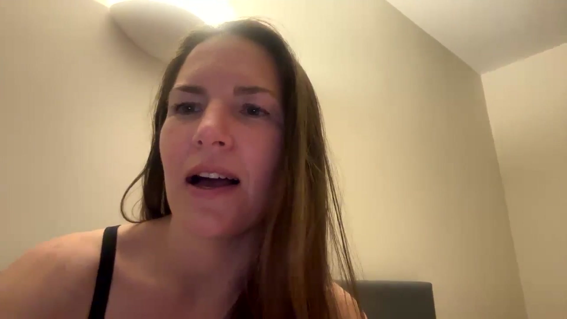 Gallery image thumbnail from Hornyharriet1's myfreecams stream on, 05/15/2024, 22:12 image 10 of 20