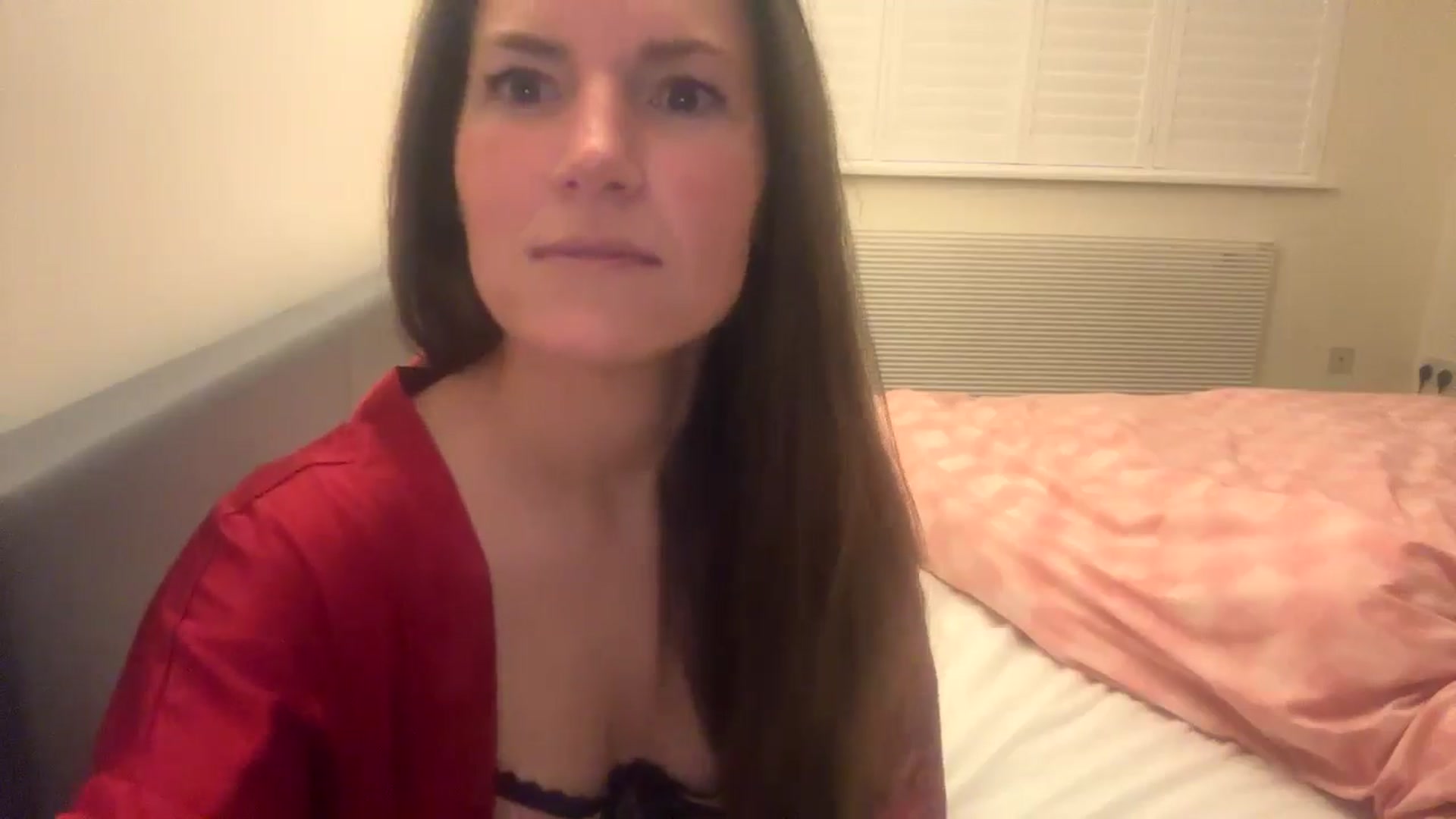 Gallery image thumbnail from Hornyharriet1's myfreecams stream on, 05/18/2024, 20:32 image 10 of 20