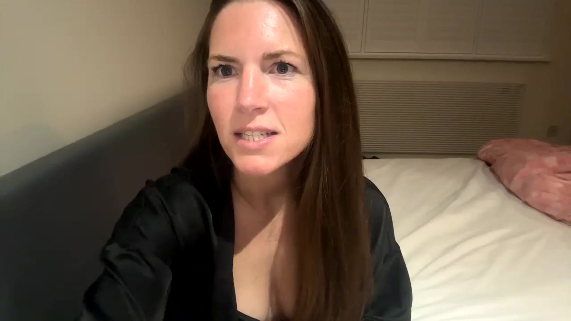 Gallery image thumbnail from Hornyharriet1's myfreecams stream on, 05/19/2024, 22:08 image 9 of 20