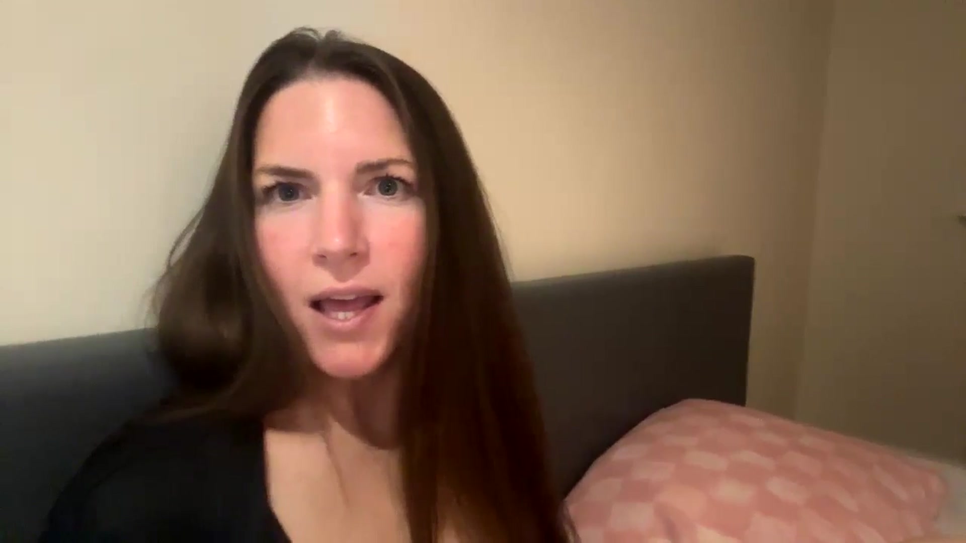 Gallery image thumbnail from Hornyharriet1's myfreecams stream on, 05/19/2024, 22:34 image 4 of 20