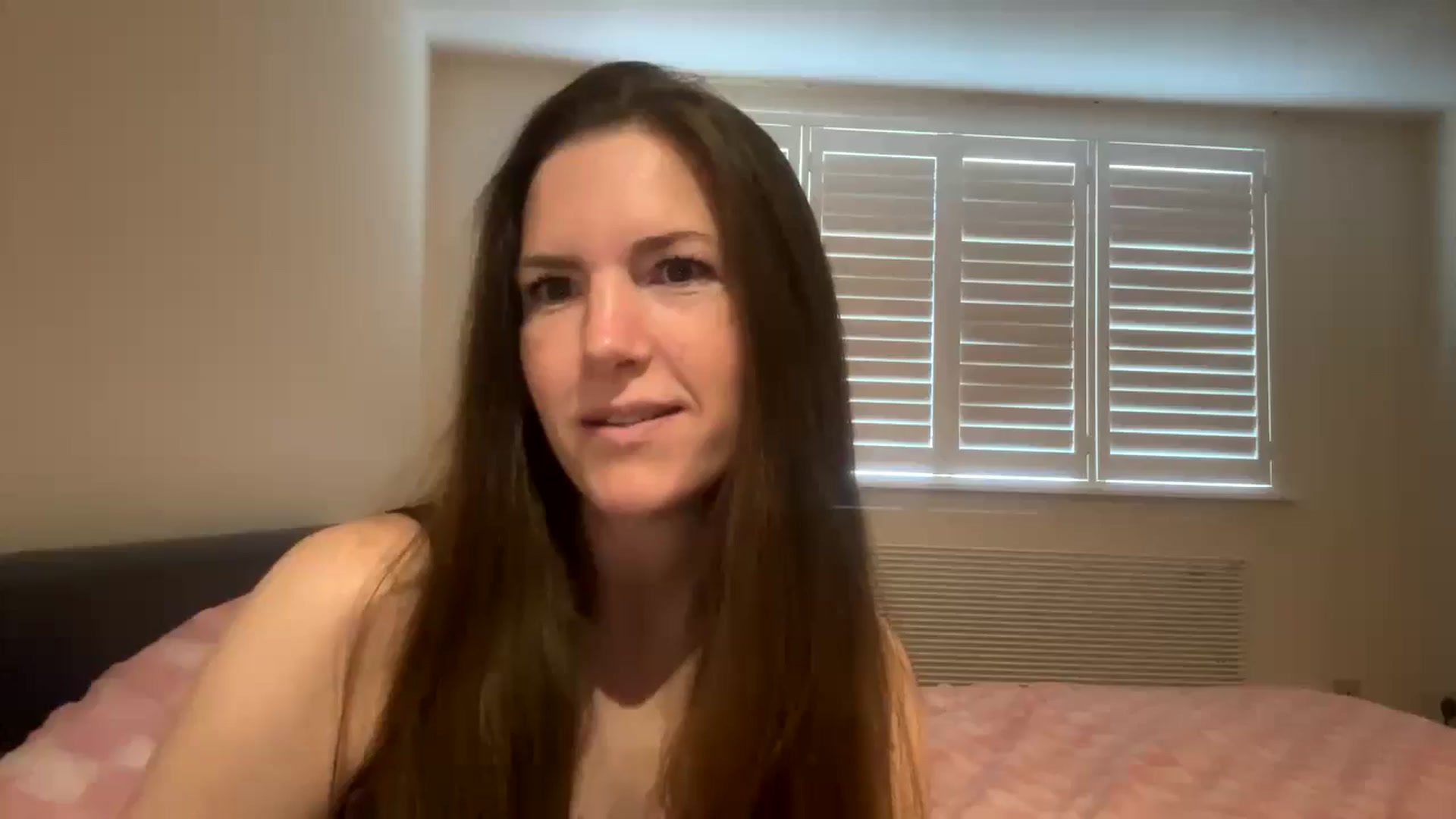 Gallery image thumbnail from Hornyharriet1's myfreecams stream on, 06/02/2024, 07:10 image 3 of 20
