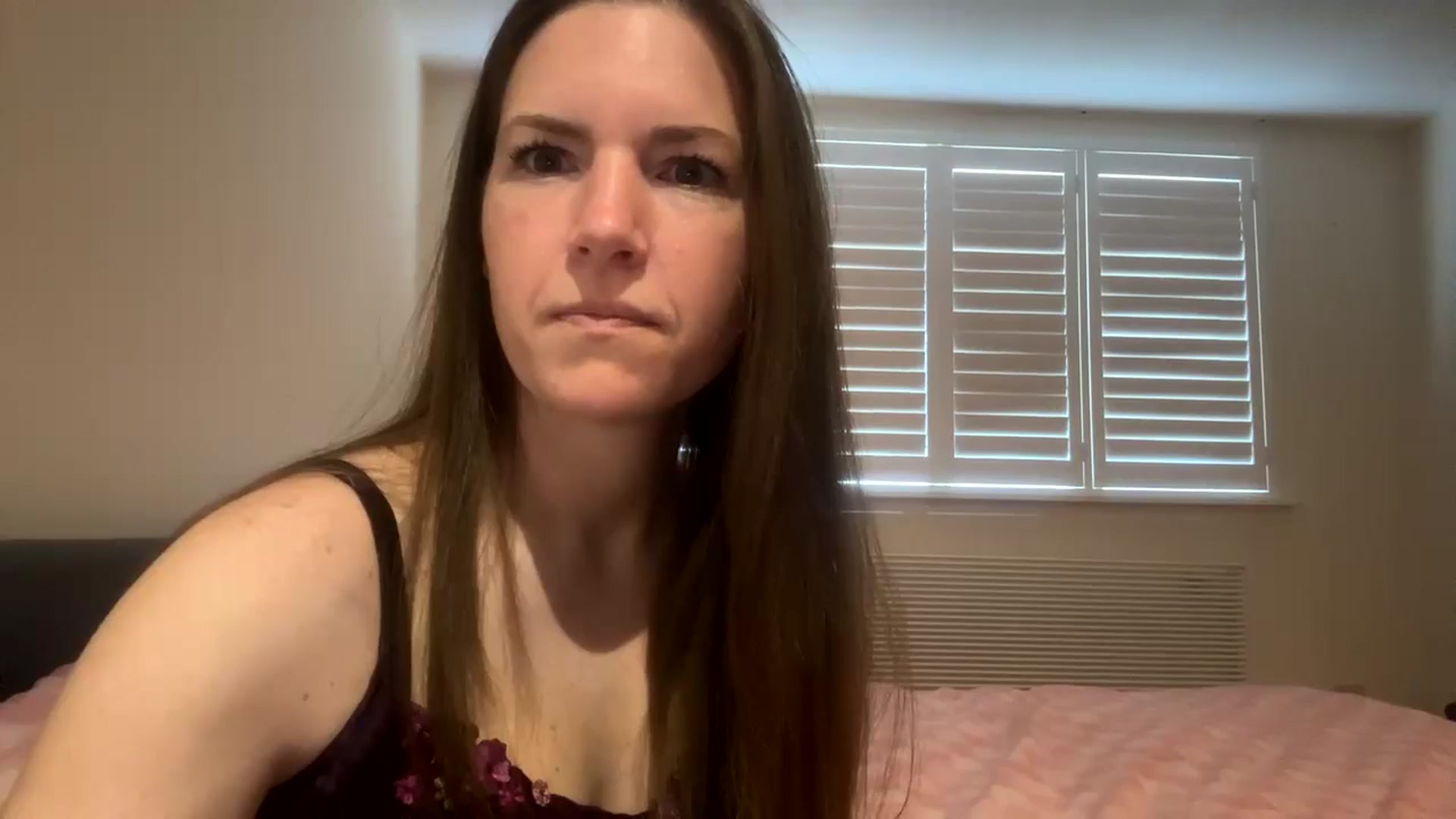 Gallery image thumbnail from Hornyharriet1's myfreecams stream on, 06/02/2024, 07:10 image 14 of 20