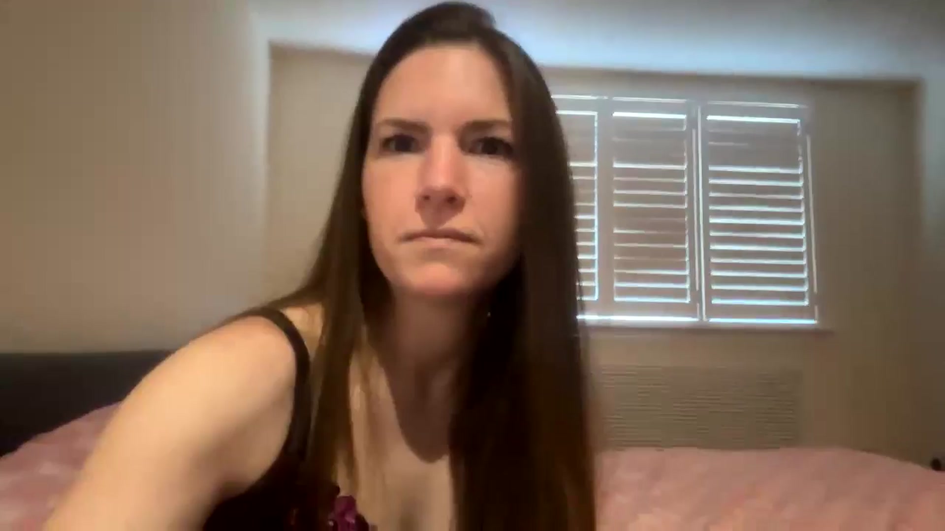 Gallery image thumbnail from Hornyharriet1's myfreecams stream on, 06/02/2024, 07:10 image 15 of 20